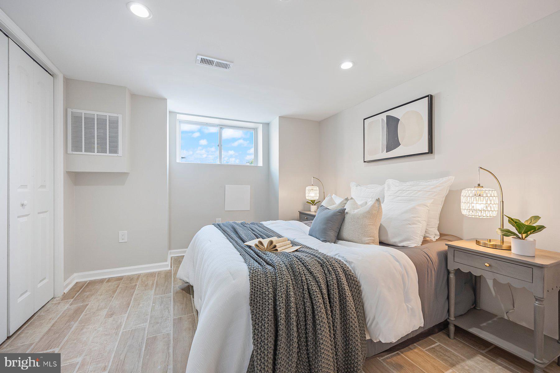 LEXINGTON - Residential