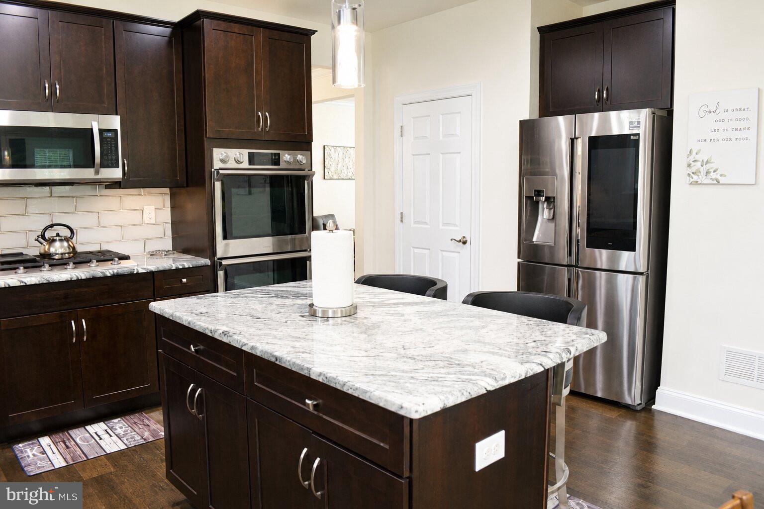 MARKLEY FARM - Residential