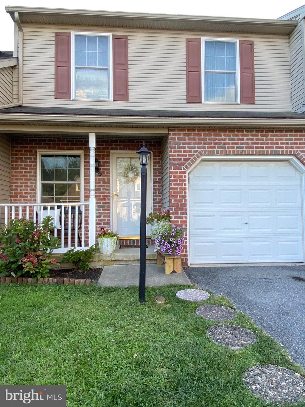 Photo of 237 Meadow Lane, QUARRYVILLE, PA 17566 (MLS # PALA2087482)