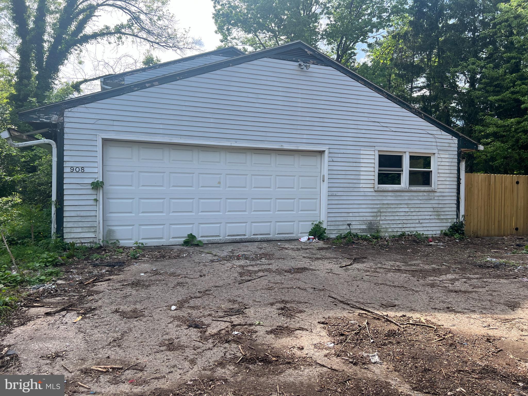 PENNSBORO MANOR - Residential