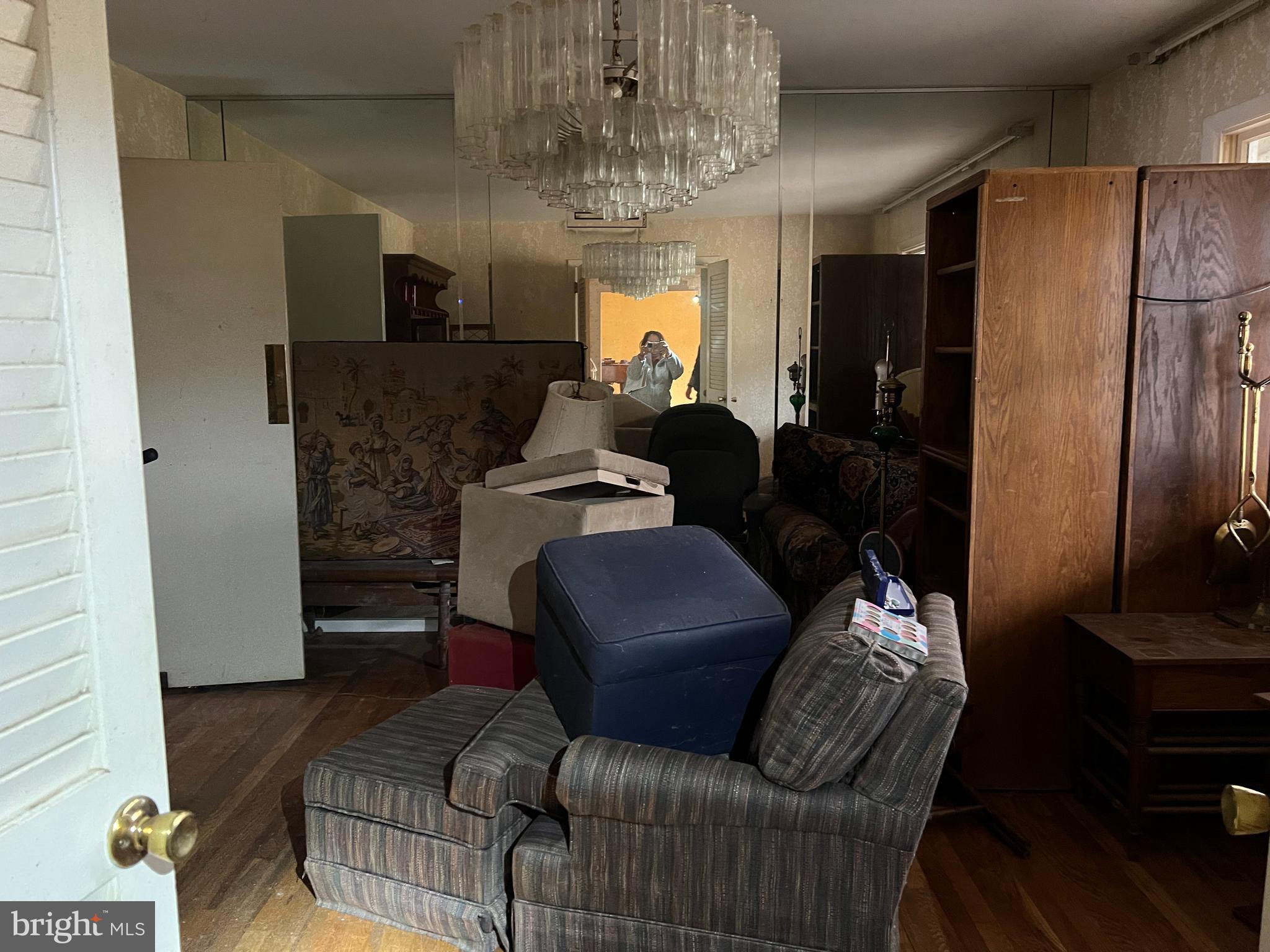 PENNSBORO MANOR - Residential