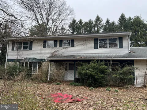 908 W Walnut Street, Lemoyne, PA MLS: PACB2041806