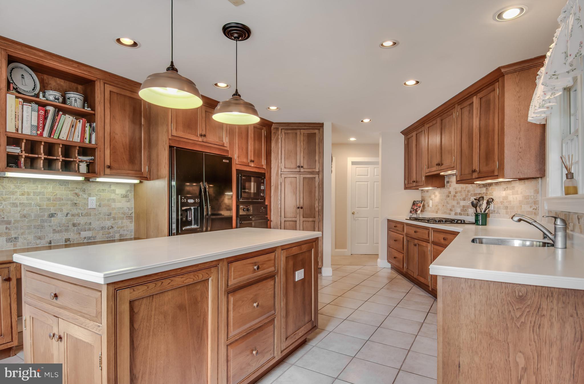 CHEWS MANOR - Residential