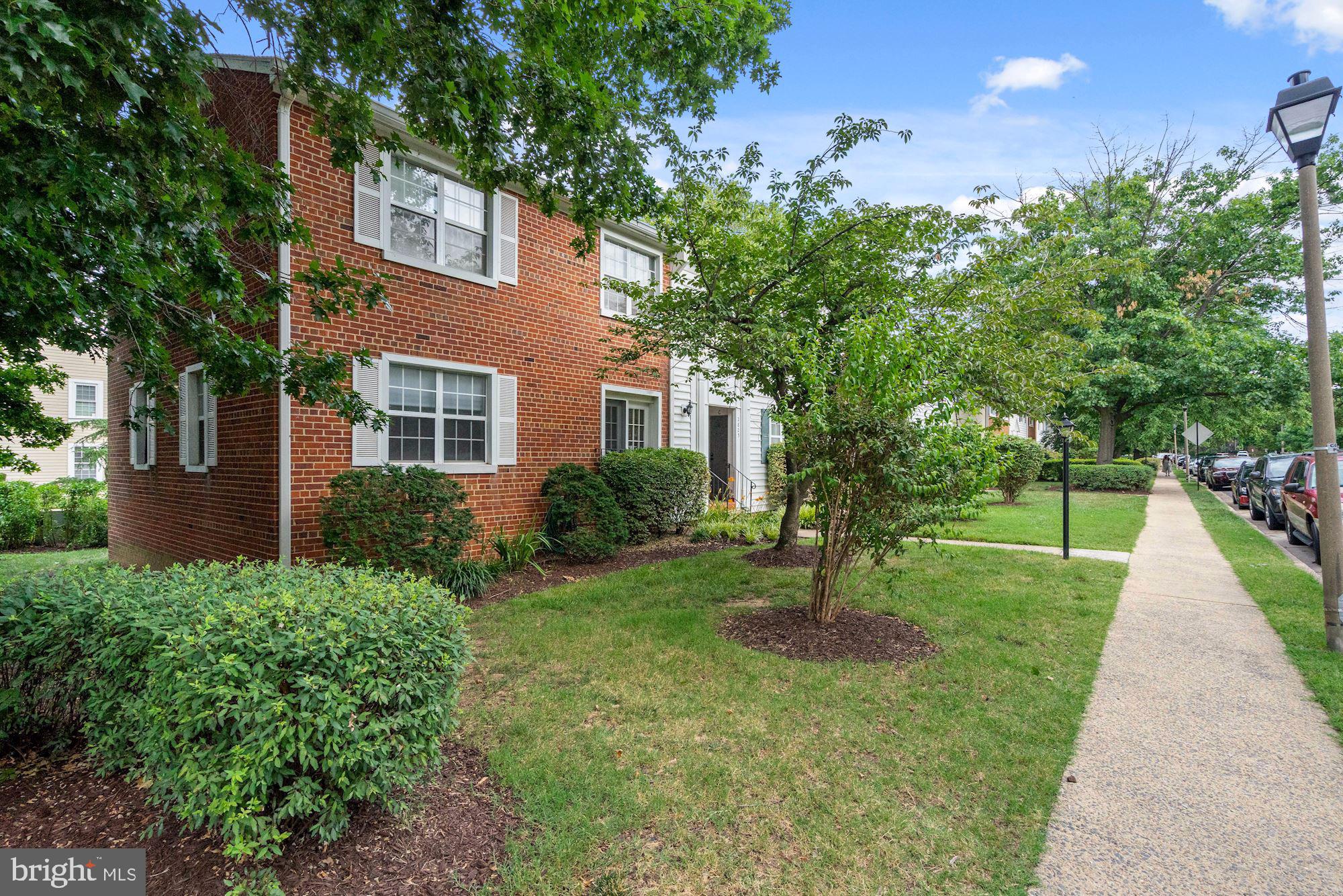 THE ARLINGTON - Residential