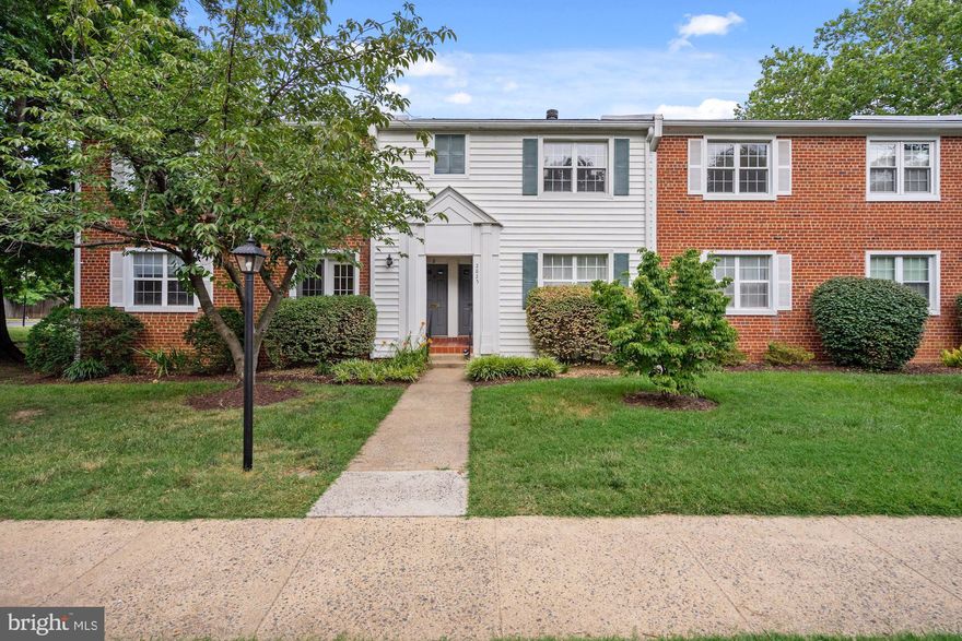 Rarely available two bedroom/one bathroom condo, incredibly located only minutes to Shirlington Village! This gorgeous, fully renovated condo offers an open floor-plan, abundant natural light, fresh paint, gleaming hardwood floors, and a completed updated kitchen. Large, open living room with fireplace makes for functional, comfortable living. Spacious kitchen with upgraded, black granite counters, stainless steel appliance package and ample cabinet space for storage. Large, sun-drenched primary bedroom features a spacious walk-in closet with built-in shelves. Fully updated bathroom. Second bedroom can easily function as an office, bonus room, or flex guest space. Private balcony off of the kitchen which is the perfect place to entertain, relax, enjoy dinner, or a morning coffee.  Updated, stacking washer and dryer located in the unit.  AC and Heat Pump less than five years old. This unit has ample street parking plus includes two parking stickers for the adjacent parking lot. Pet friendly and just minutes from the recently opened 12-acre park, which is the largest dog park in Northern Virginia!  Less than 5 miles via bike trail to Amazon’s new headquarters, a short walk to Shirlington Village - one of Northern Virginia premier shopping and dining districts. Easy access to both the WO&D trail to take you out to Leesburg and Arlington’s Four Mile Run Valley bike trail.  Community amenities include two pools and a beautiful common area. 2825 Wakefield St. #D is truly where luxury and location converge!