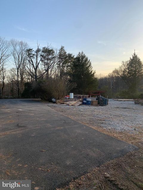 7117 CENTREVILLE ROAD CENTREVILLE VA 20121