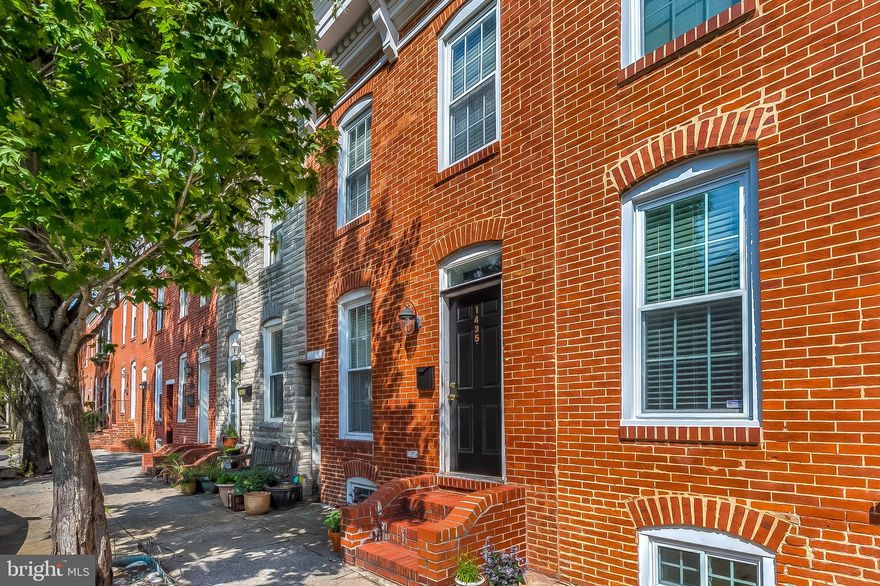 COME SEE THIS WONDERFUL HOME ON PRESTIGIOUS BLOCK JUST ONE BLOCK FROM RIVERSIDE PARK!!  ENJOY THE COMFORTS OF PARKING WITH PRIVATE OFF STREET PARKING PAD OFF WIDE TURN IN ALLEY.  SIT BACK AND ENJOY THE VIEWS FROM YOUR SPACIOUS ROOF TOP DECK, NEWLY STAINED!  SPACIOUS BEDROOMS ARE EVERYONE'S DREAM FOR CITY LIVING AND THIS HOME HAS THEM! ENJOY TWO FULL BATHS ON BEDROOM LEVELS - PERFECT FOR ROOMMATES!  AND YOU WILL LOVE THE EXTRA SPACE OFFERED IN THE FINISHED BASEMENT!  KITCHEN BOASTS LOADS OF SPACE AND LIGHT.  BRAND NEW APPLIANCES FOR THE NEXT OWNER TO BE THE FIRST TO ENJOY! HARDWOOD FLOORS GLISTENING THROUGHOUT!  HOME WAS JUST PAINTED FROM TOP TO BOTTOM.  ALL MAJOR SYSTEMS  RECENTLY UPDATED INCLUDING TWO ZONE HEATING AND AIR AND A NEW ROOF!!    COME ENJOY THE BEST OF CITY LIVING ALL WELL UNDER $400K!!