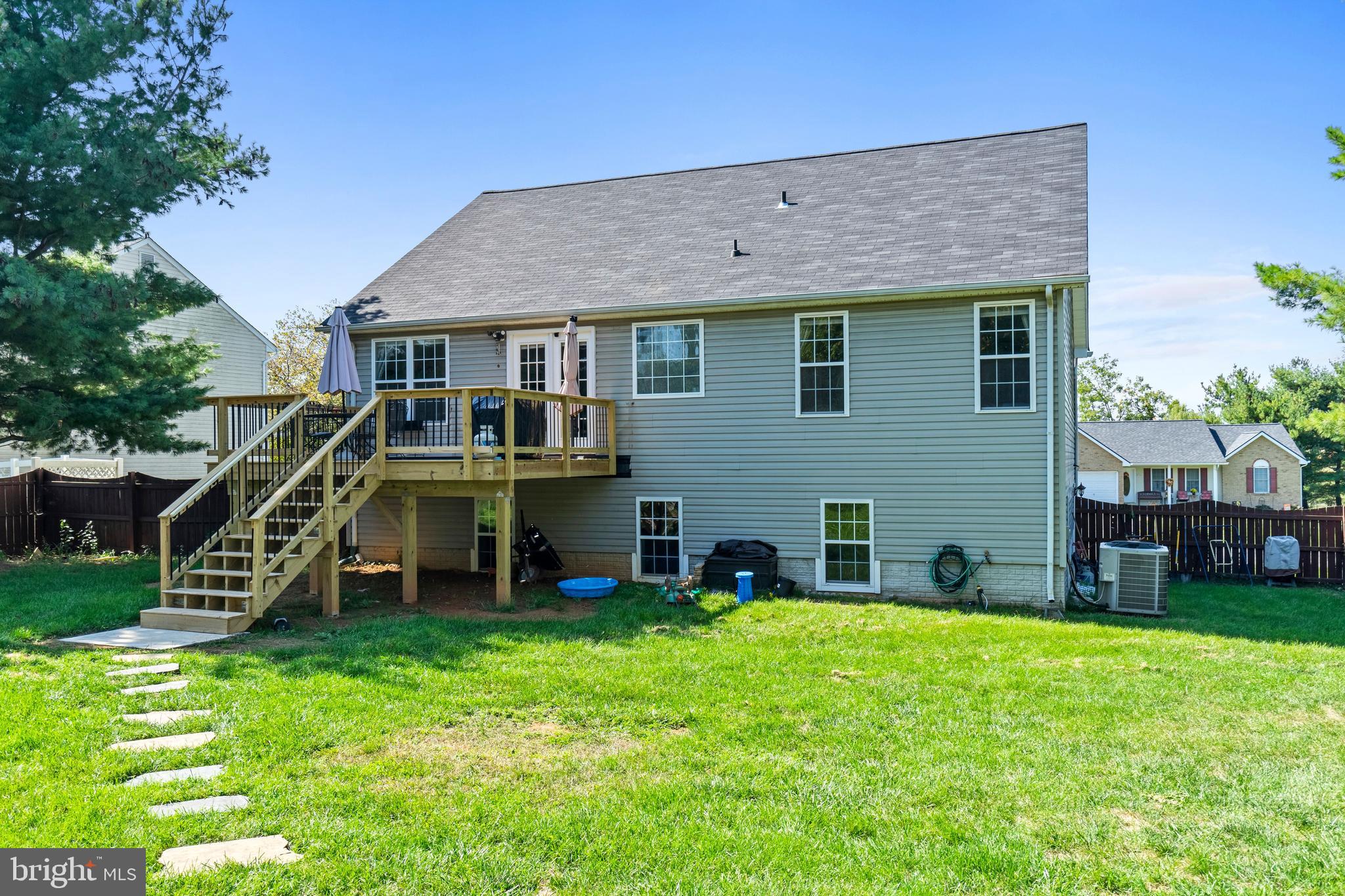 BRIAR RUN - Residential