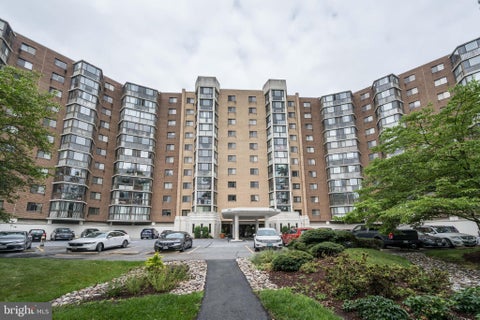 Condo For Sale - 15101 Interlachen Drive #1-924<br/> Montgomery County, SILVER SPRING, MD 20906