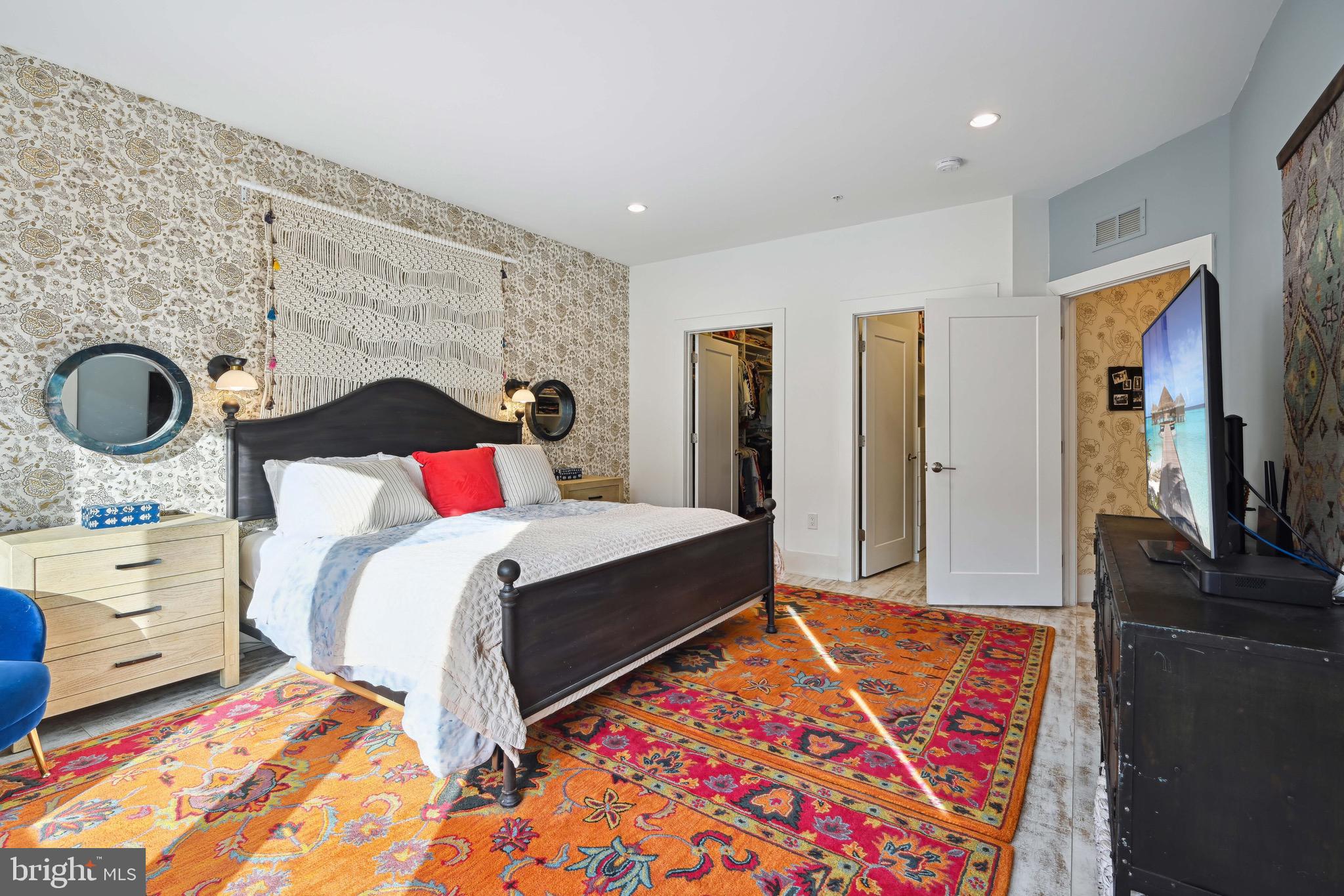 GROSVENOR HEIGHTS - Residential