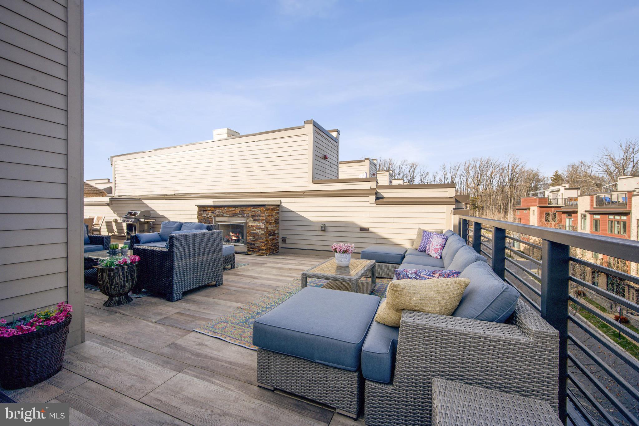 GROSVENOR HEIGHTS - Residential