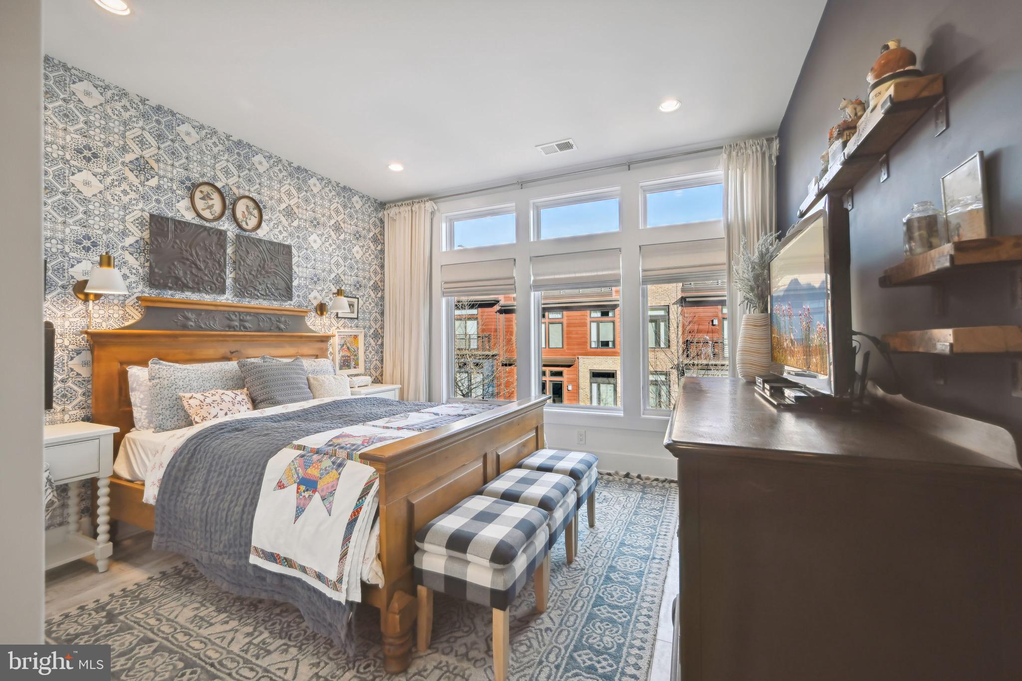 GROSVENOR HEIGHTS - Residential