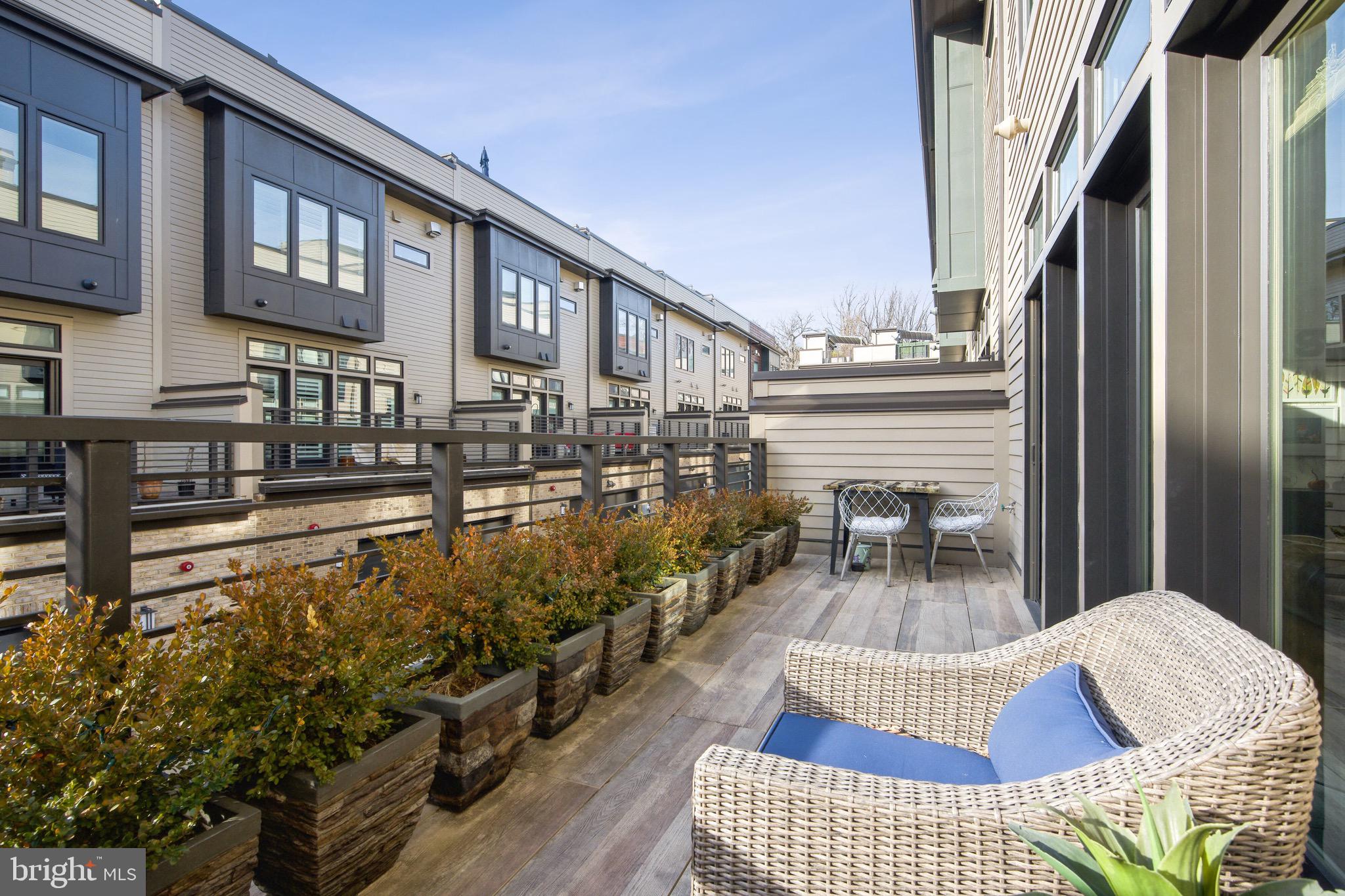 GROSVENOR HEIGHTS - Residential