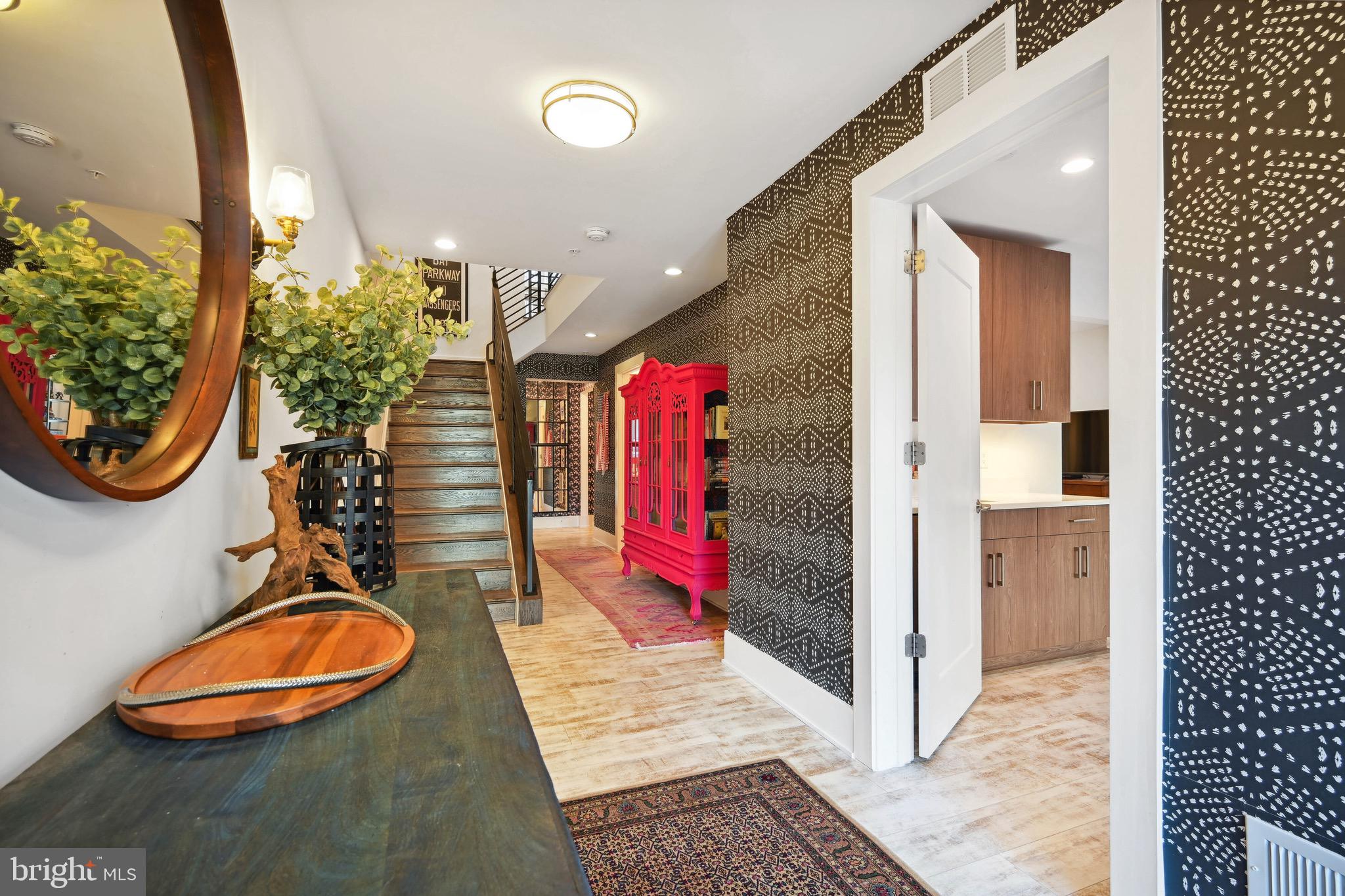 GROSVENOR HEIGHTS - Residential