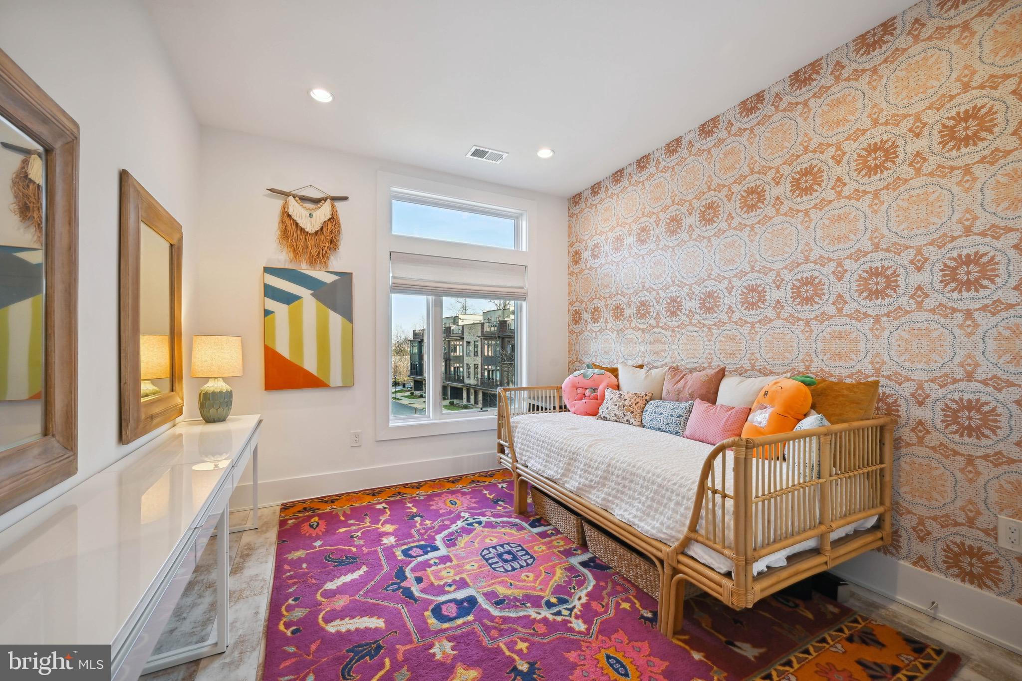 GROSVENOR HEIGHTS - Residential