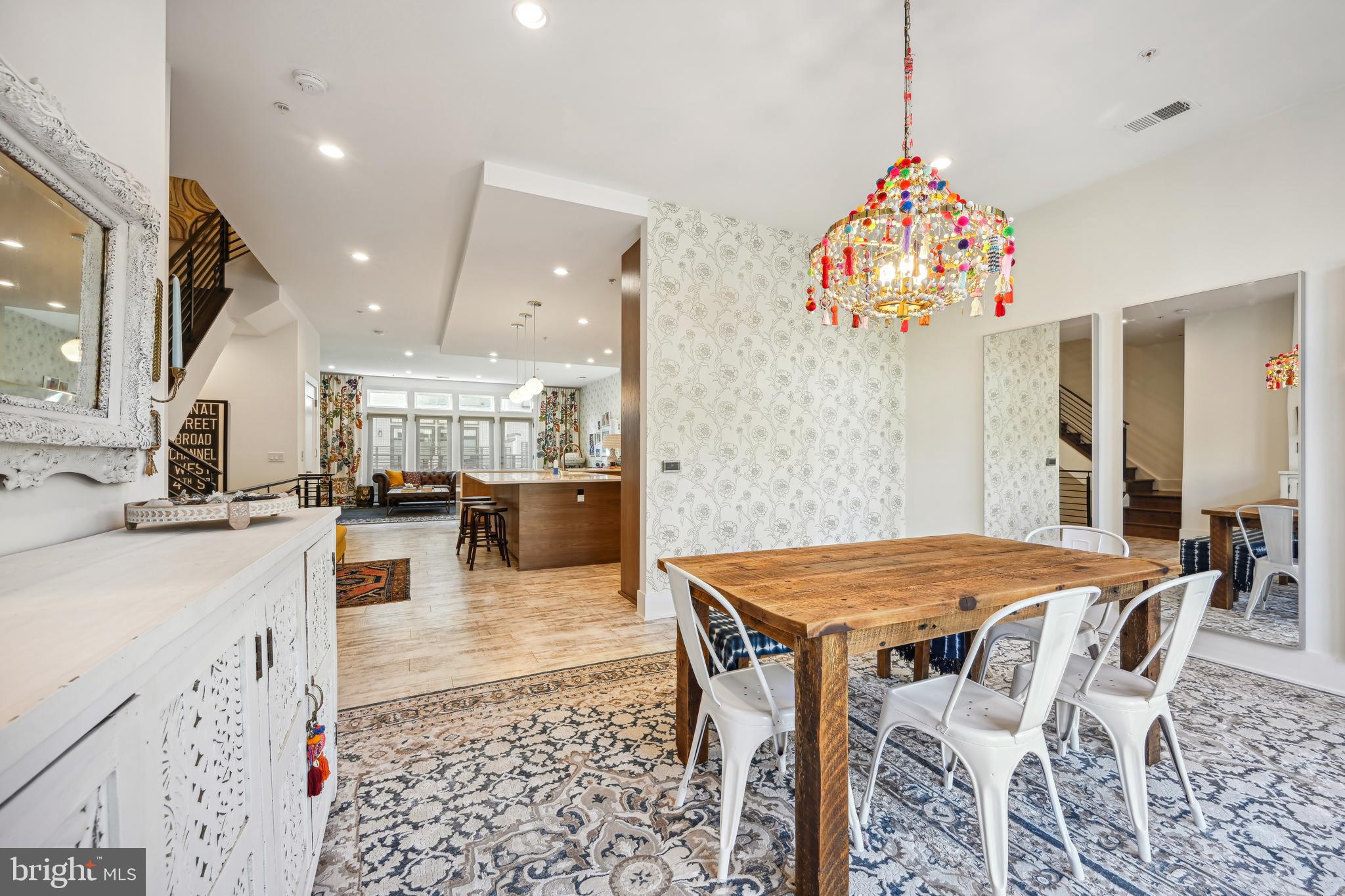 GROSVENOR HEIGHTS - Residential