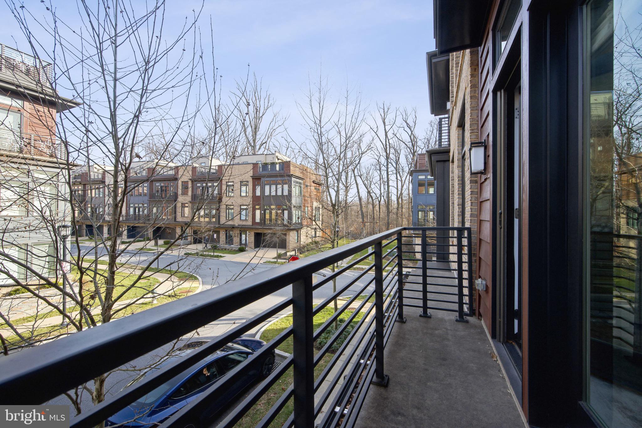 GROSVENOR HEIGHTS - Residential