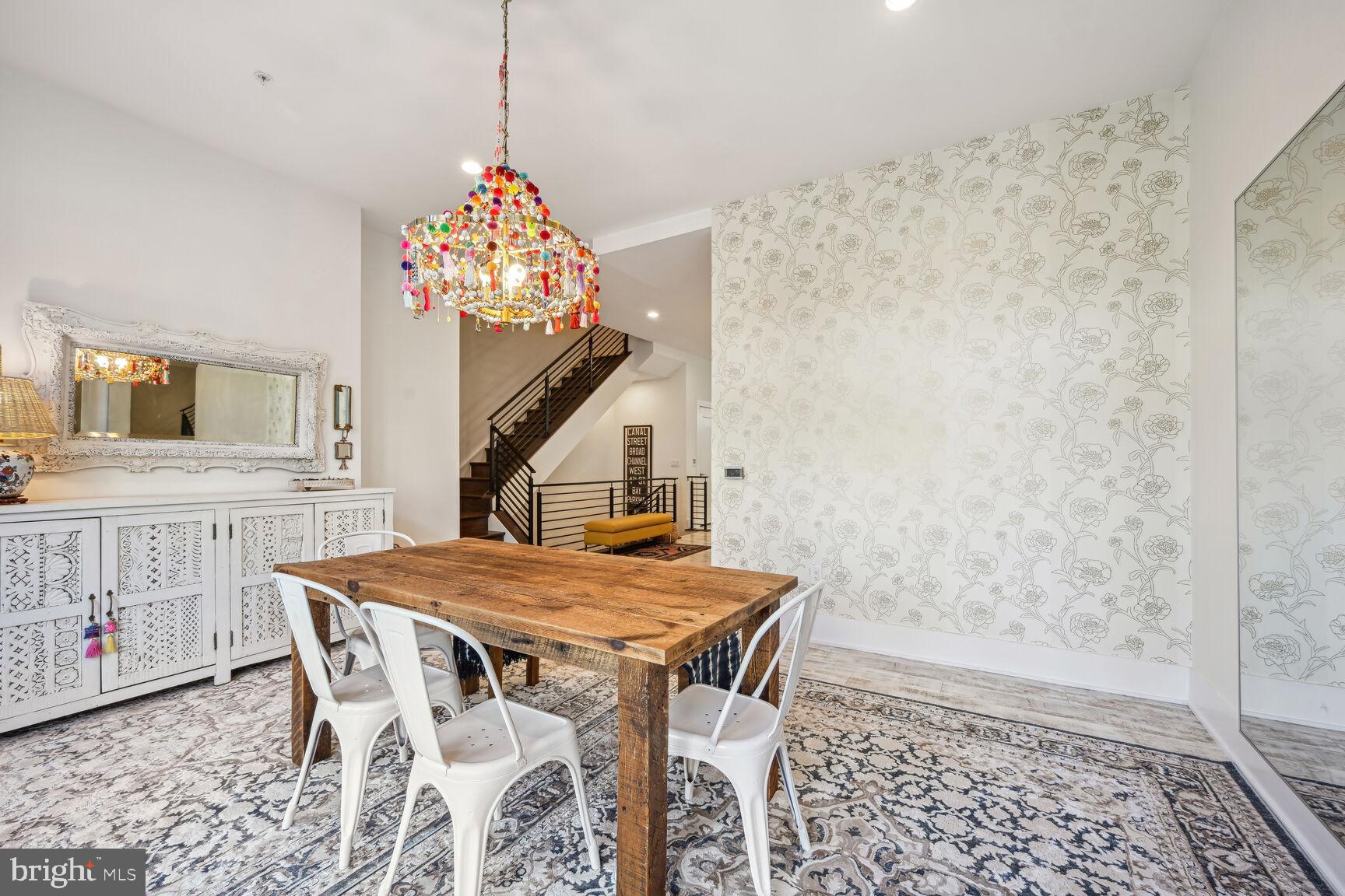 GROSVENOR HEIGHTS - Residential