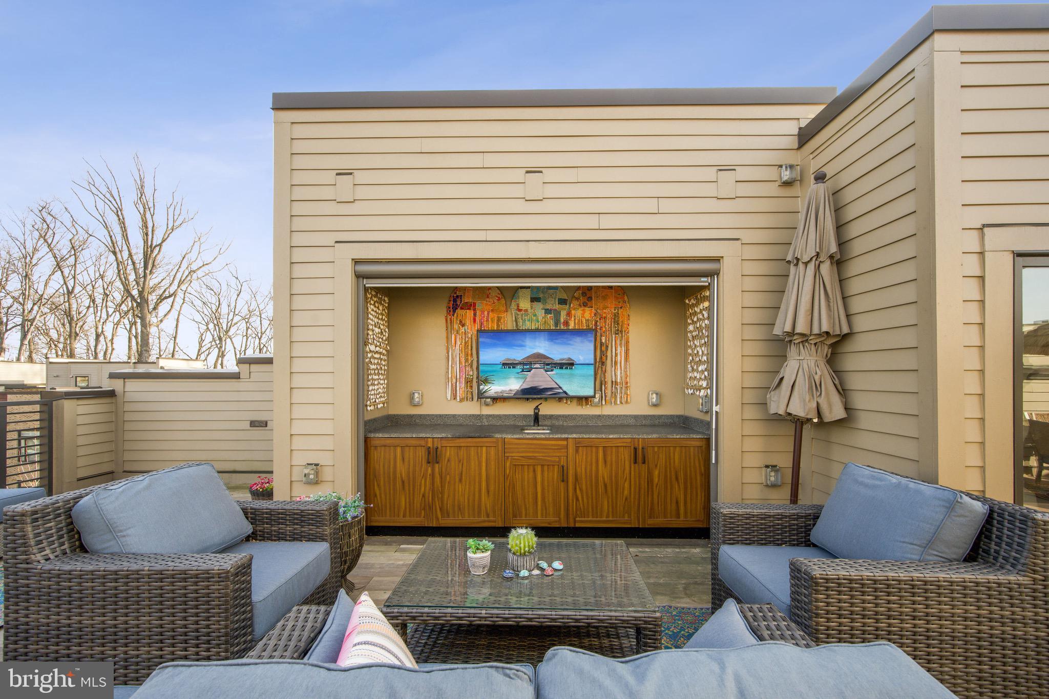 GROSVENOR HEIGHTS - Residential