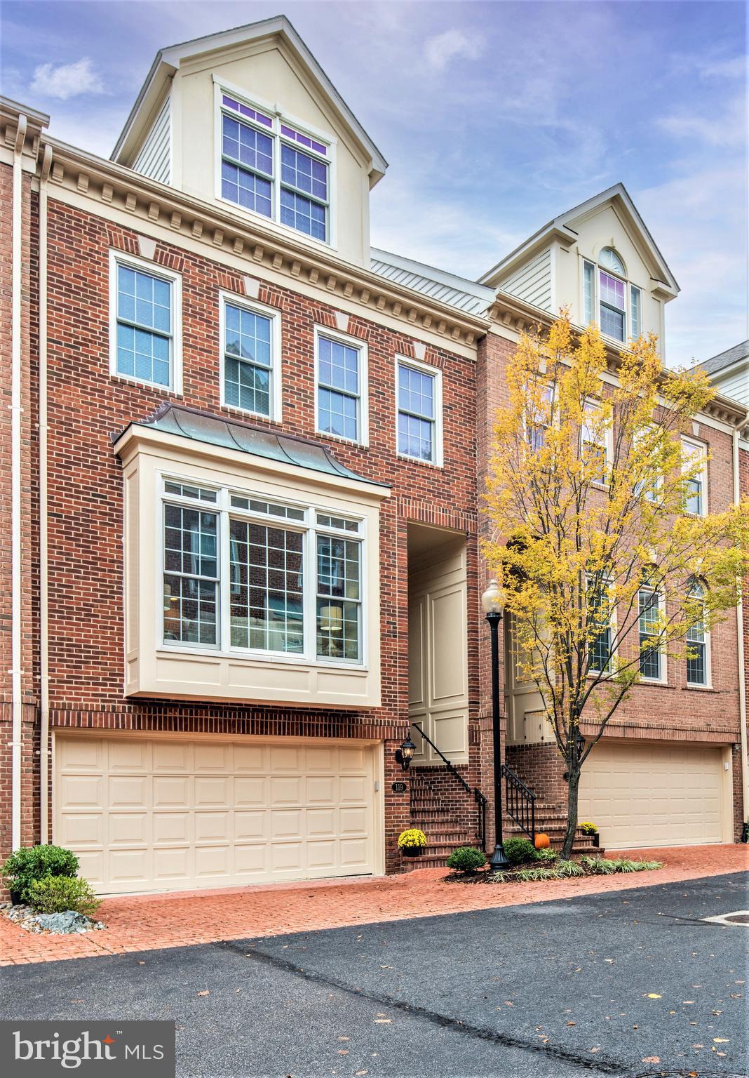 RIVERGATE - Residential