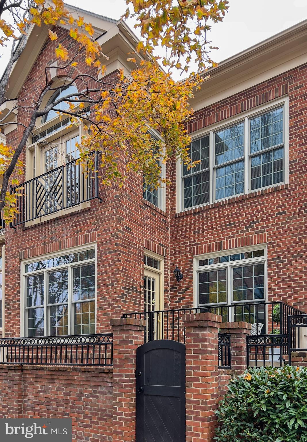 RIVERGATE - Residential