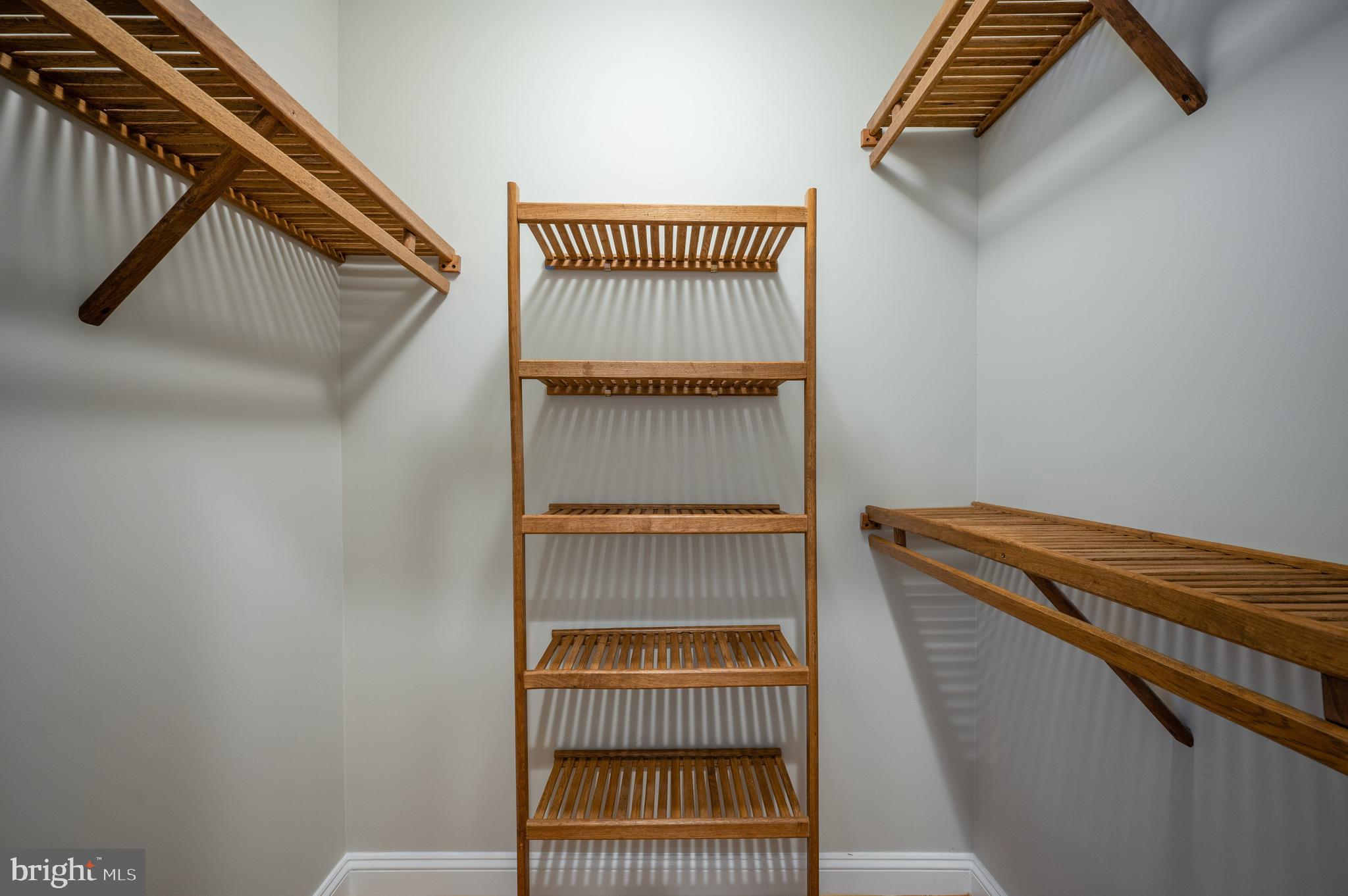 RIVERGATE - Residential