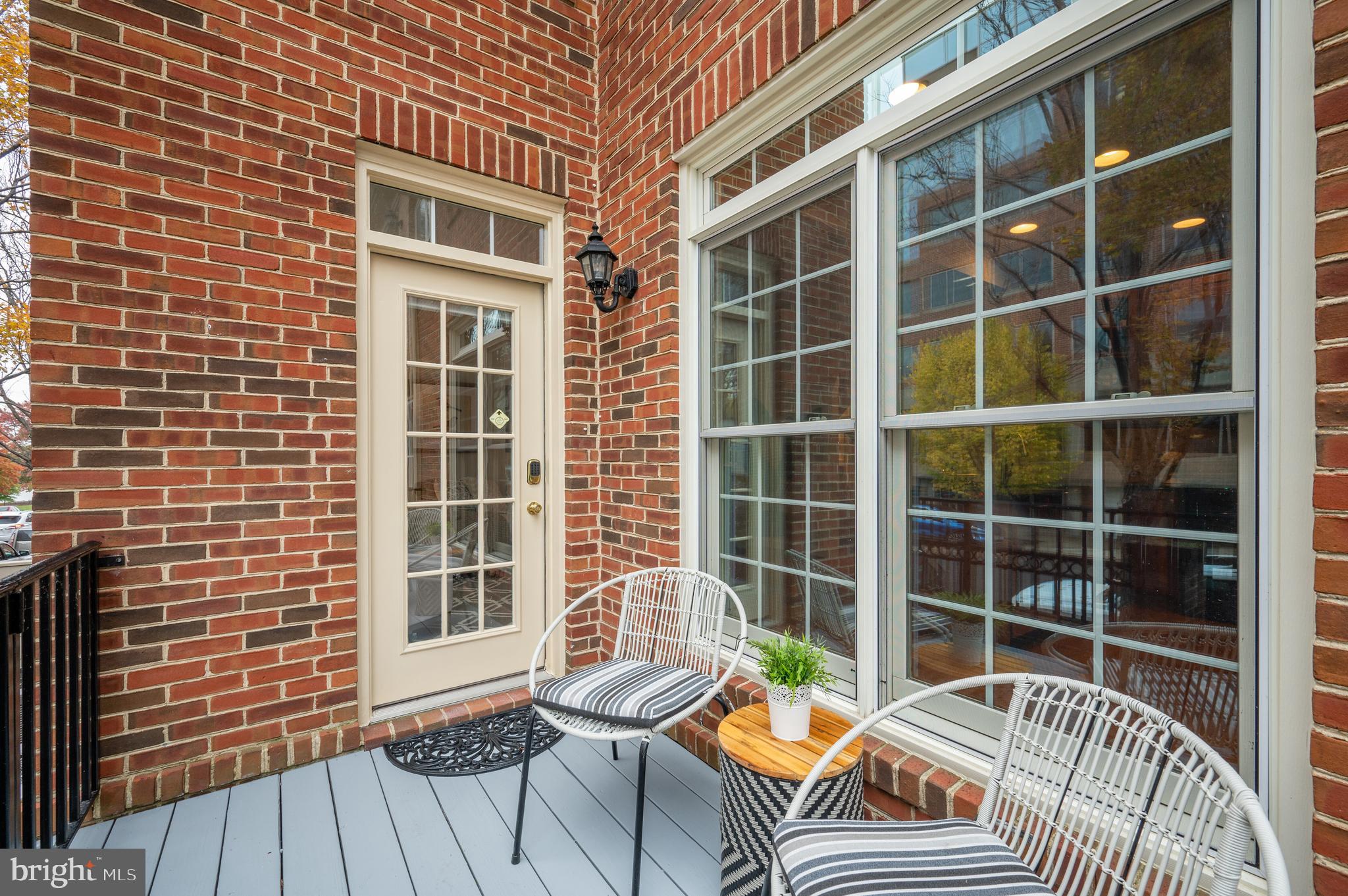 RIVERGATE - Residential