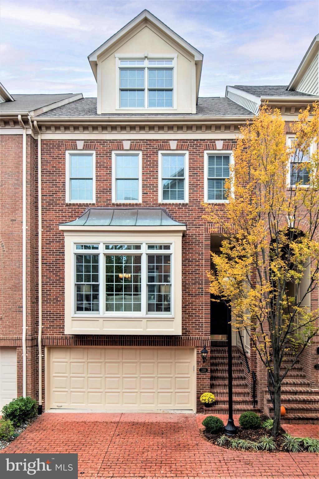 RIVERGATE - Residential