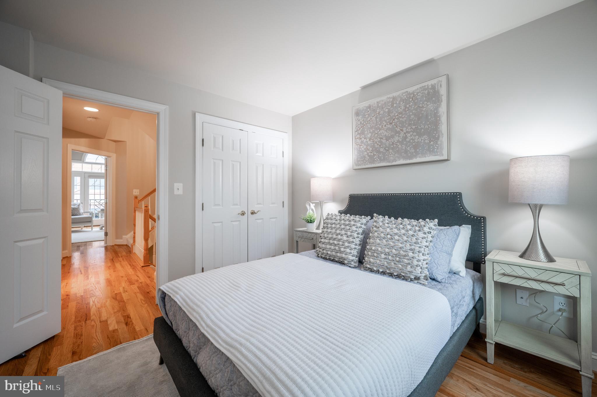 RIVERGATE - Residential