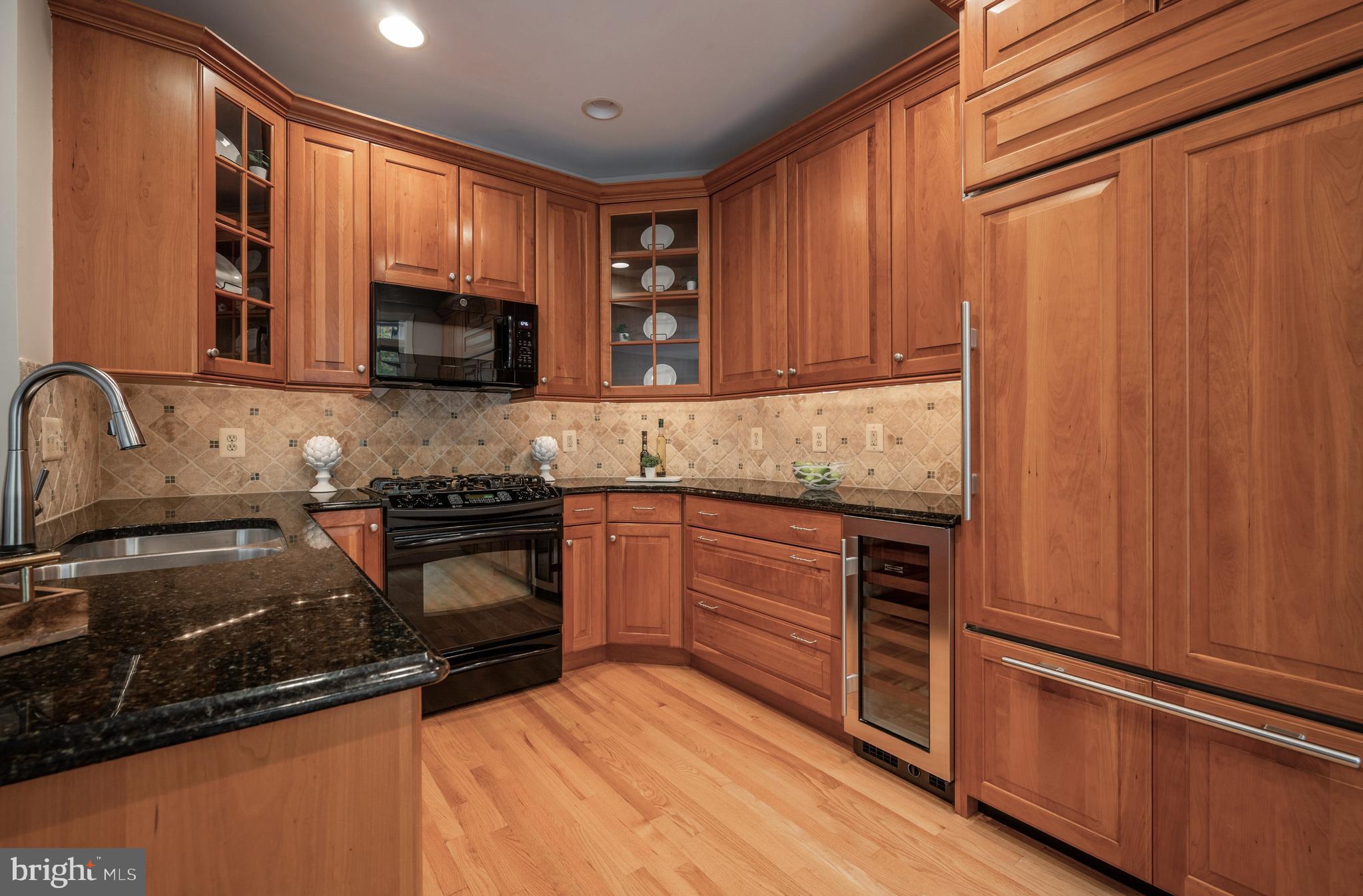 RIVERGATE - Residential