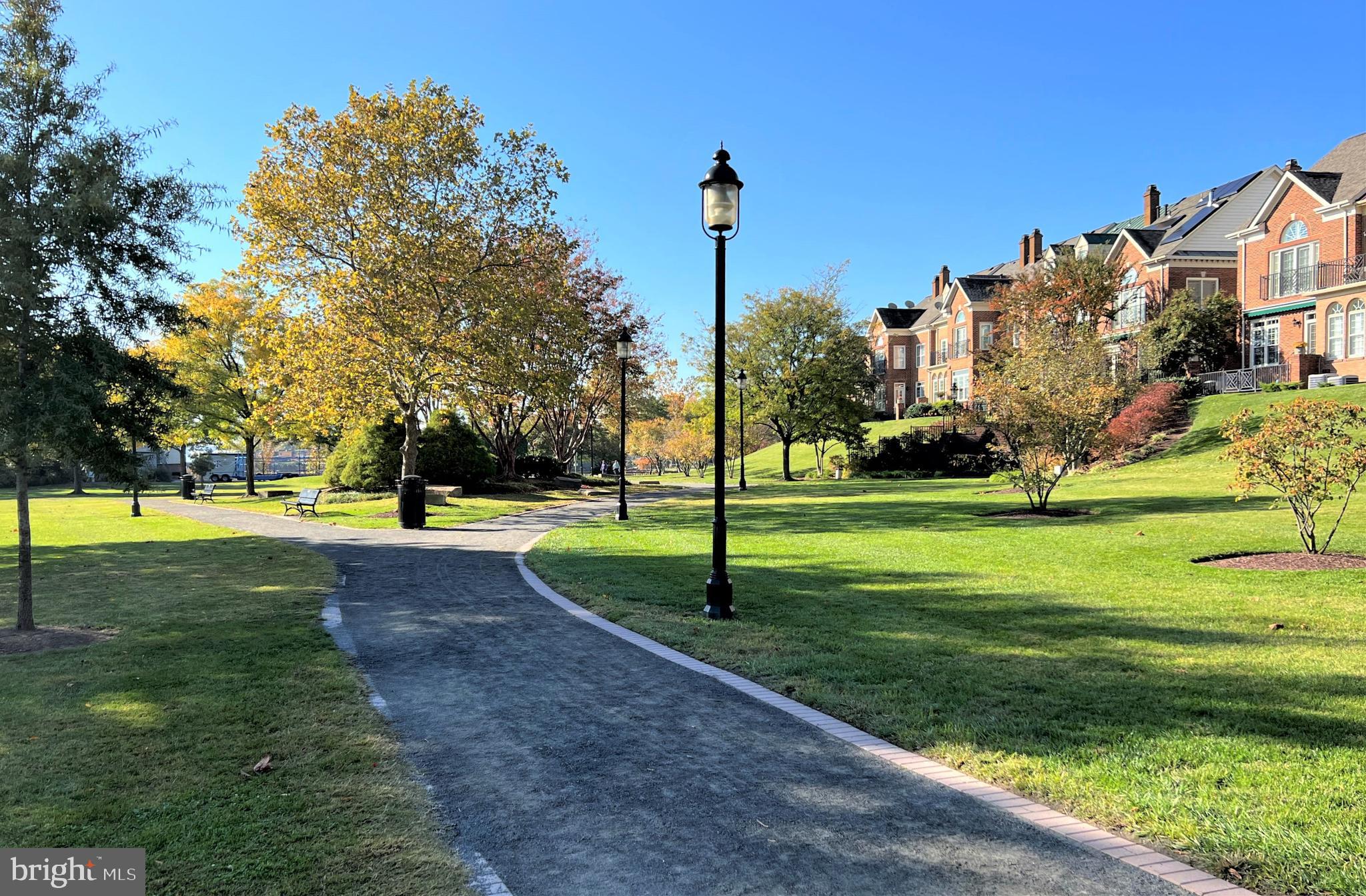 RIVERGATE - Residential