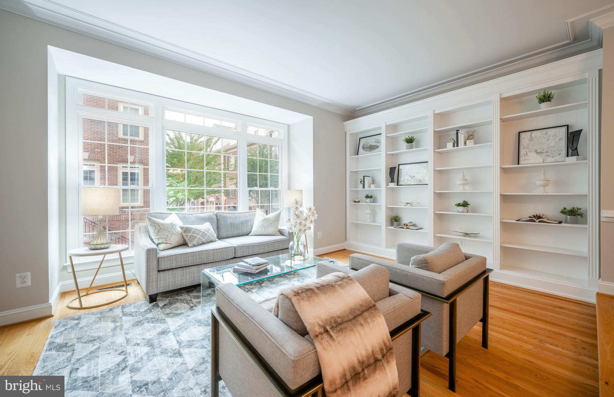 RIVERGATE - Residential