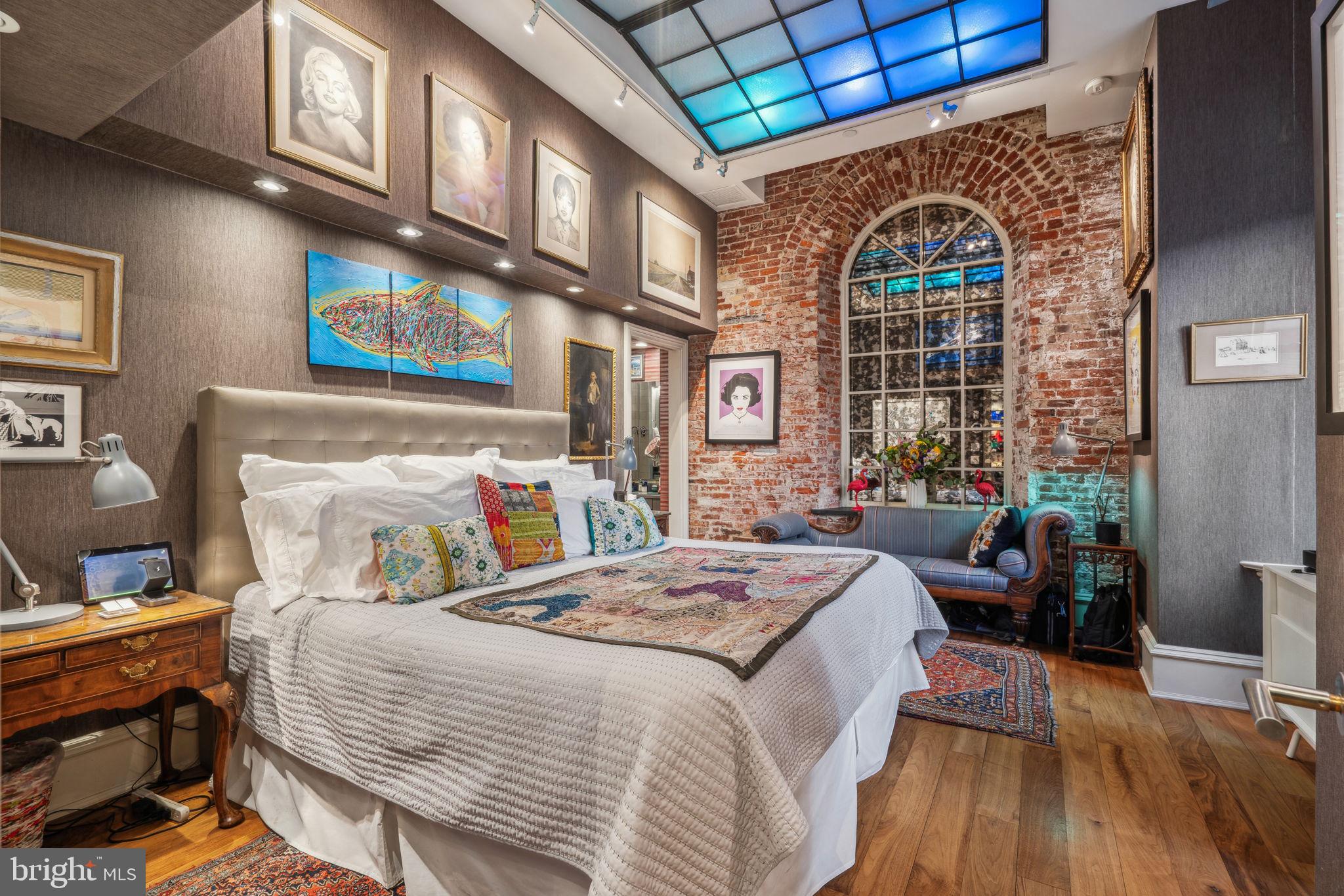 OLD CITY - Residential