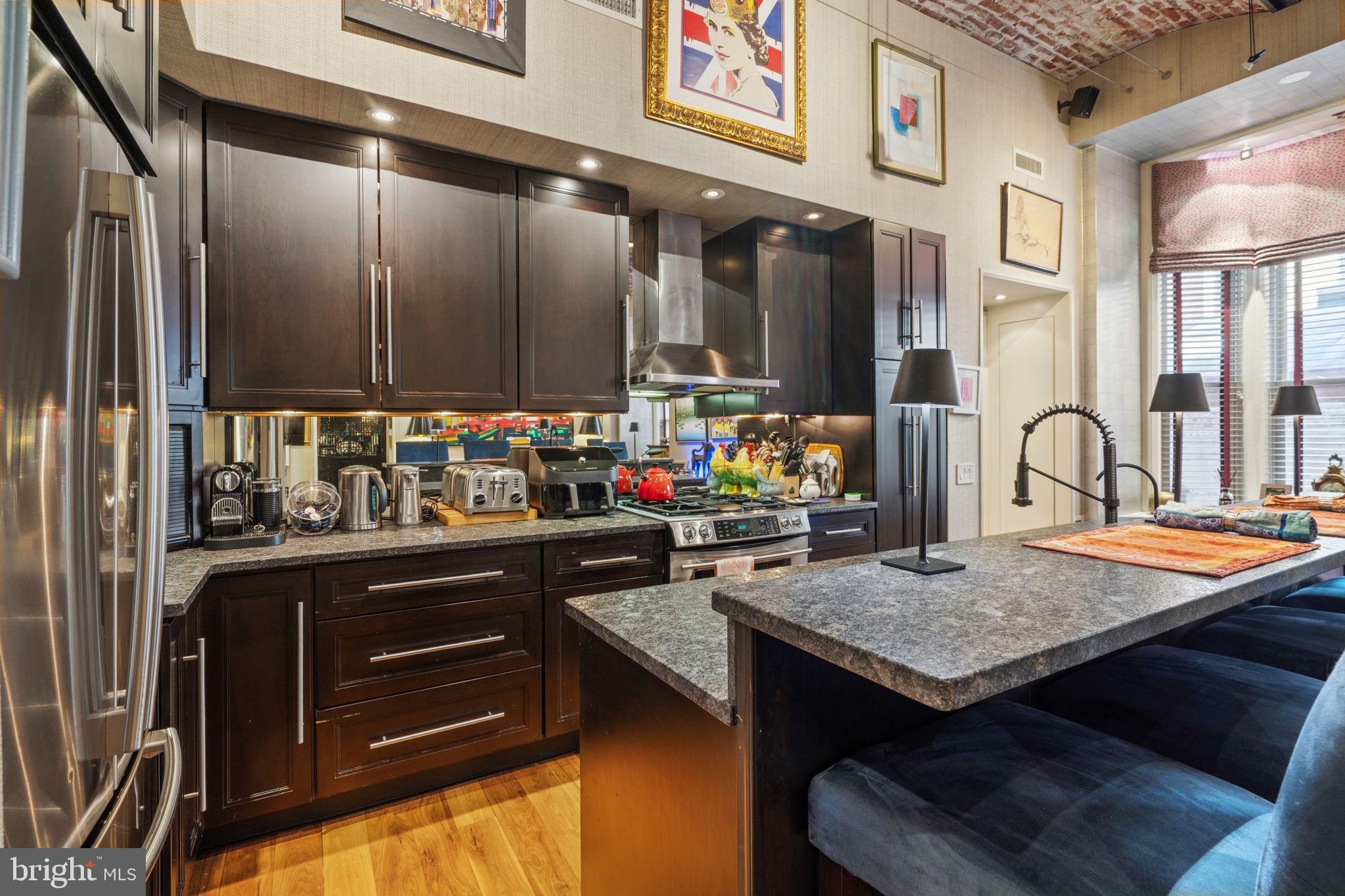 OLD CITY - Residential