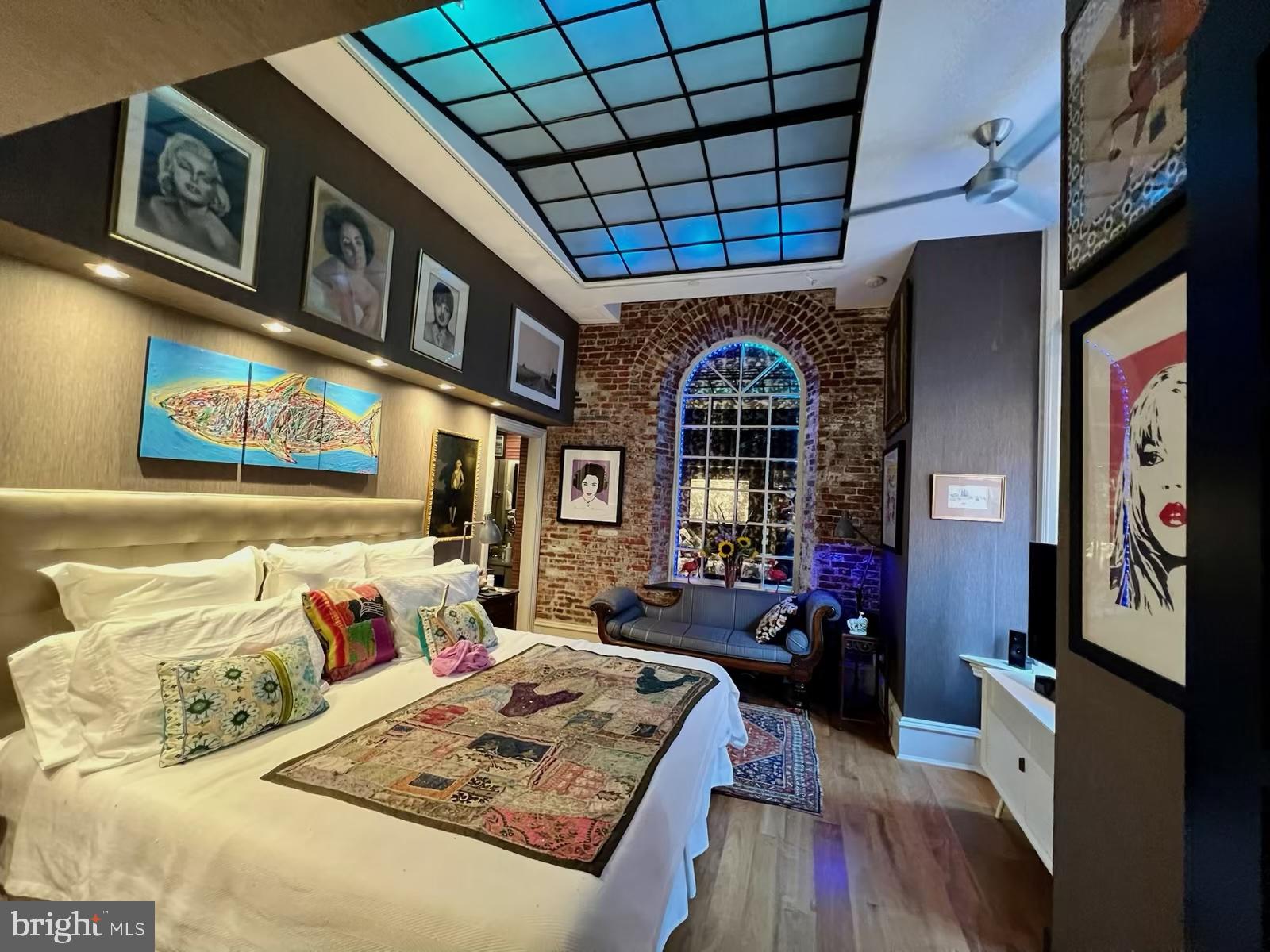 OLD CITY - Residential