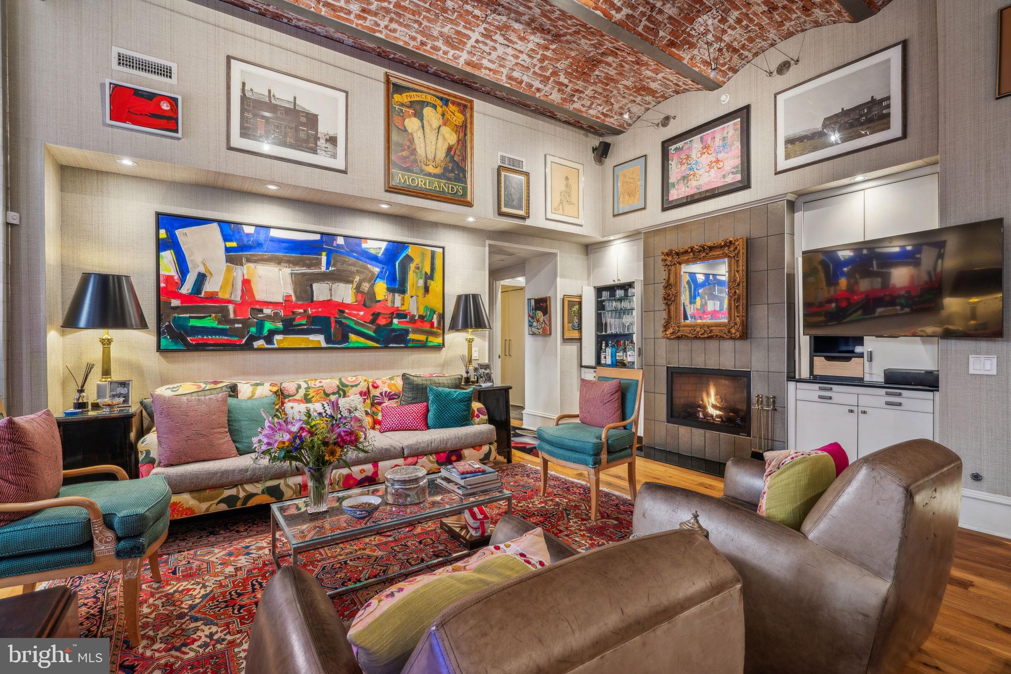 OLD CITY - Residential