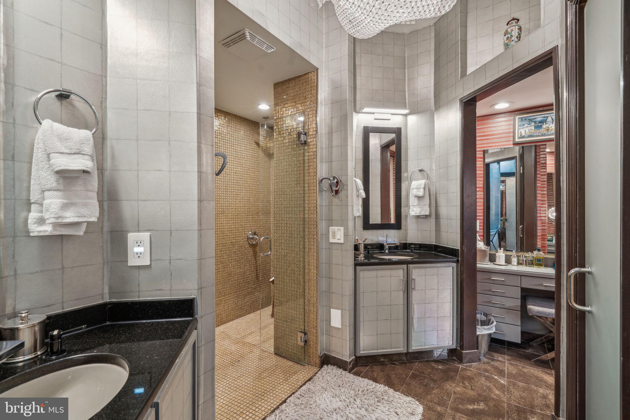 OLD CITY - Residential