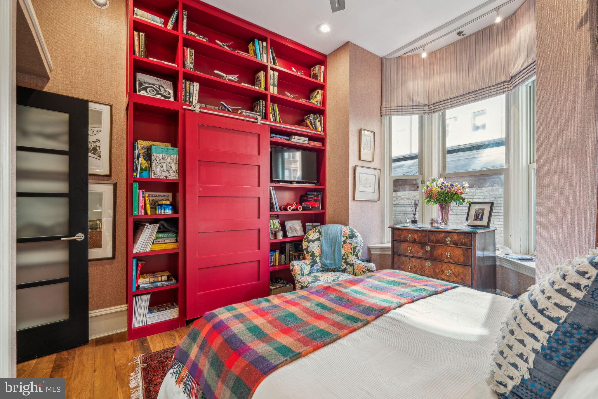 OLD CITY - Residential