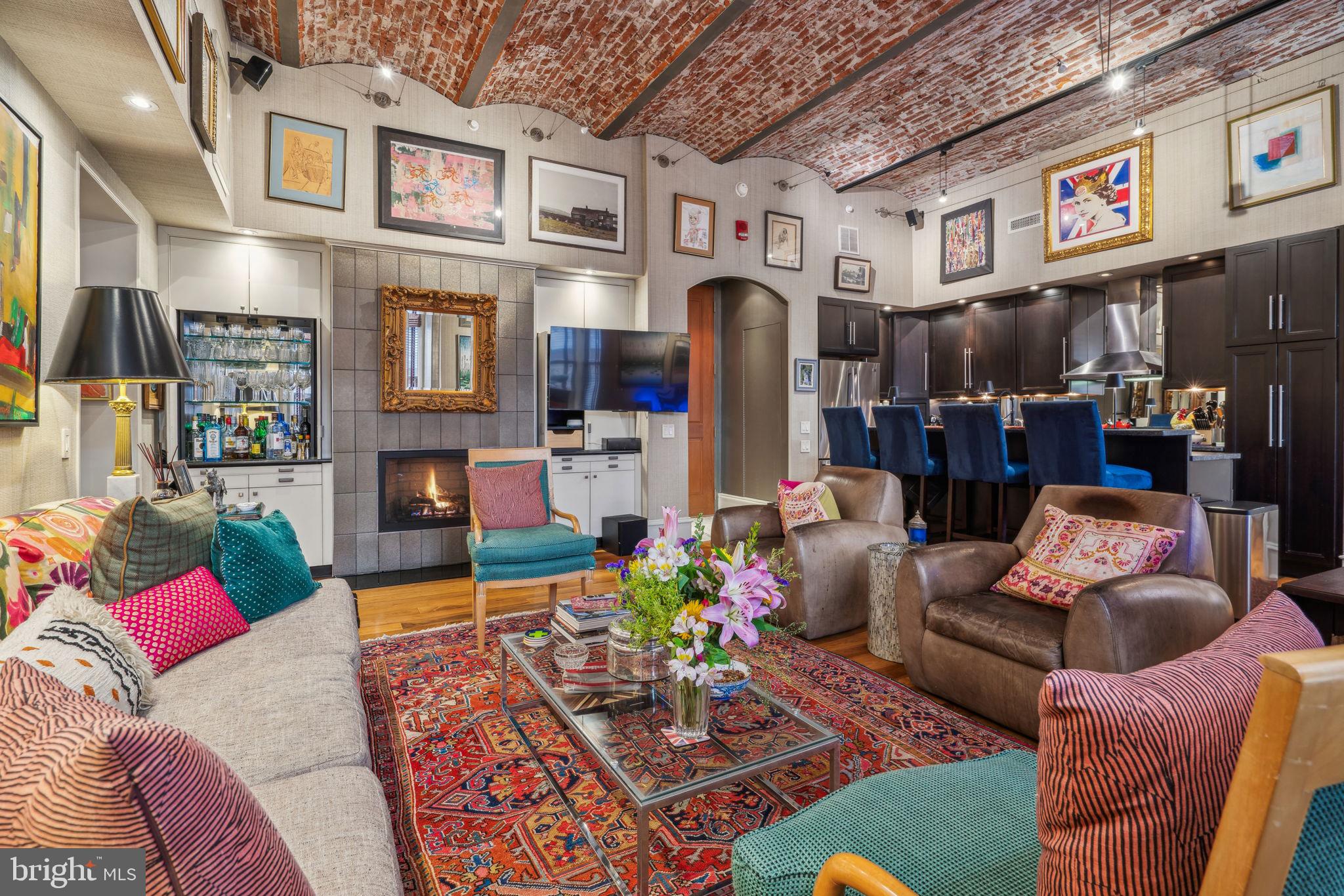 OLD CITY - Residential