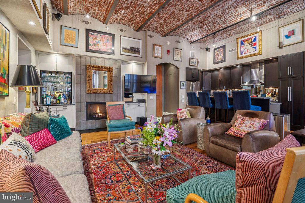 Photo of 421 Chestnut Street #304, PHILADELPHIA, PA 19106 (MLS # PAPH2542118)