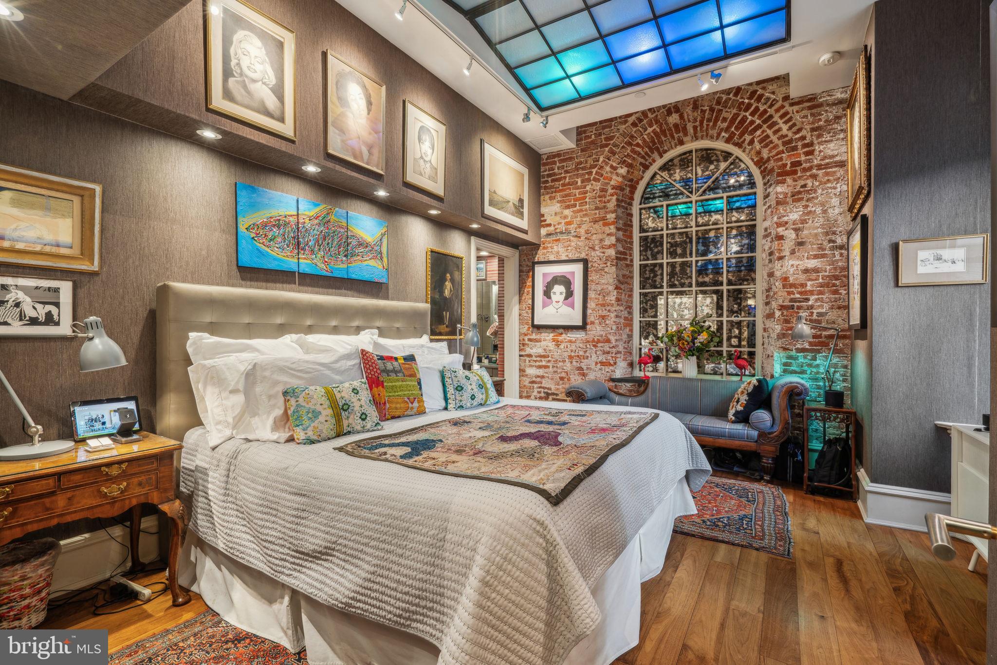 OLD CITY - Residential