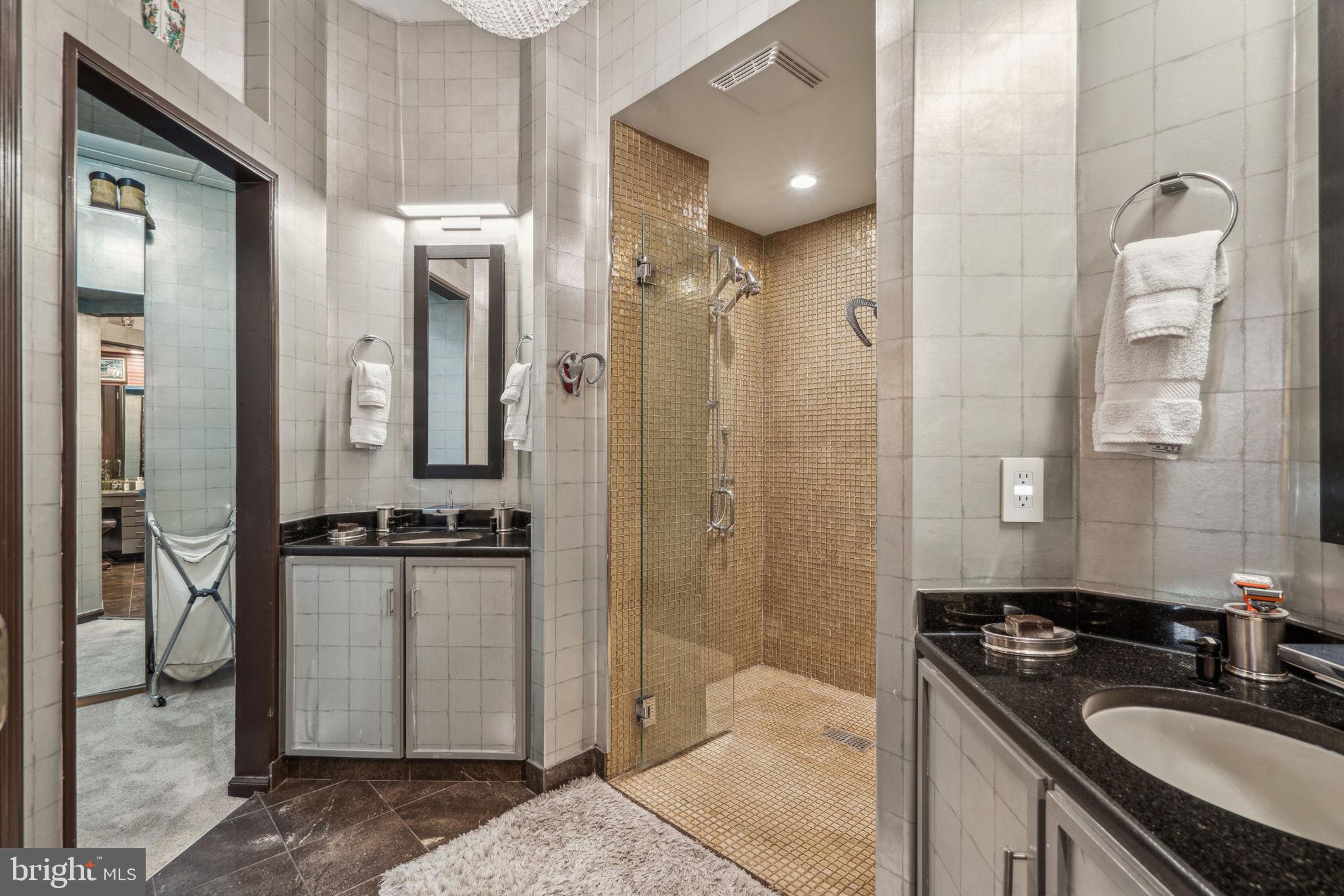 OLD CITY - Residential