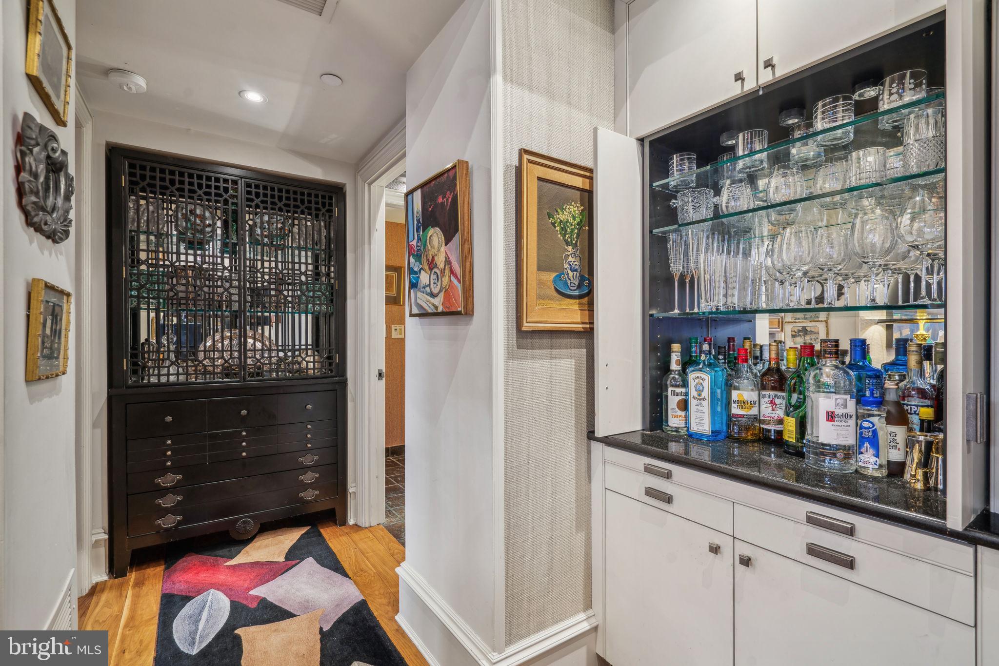 OLD CITY - Residential