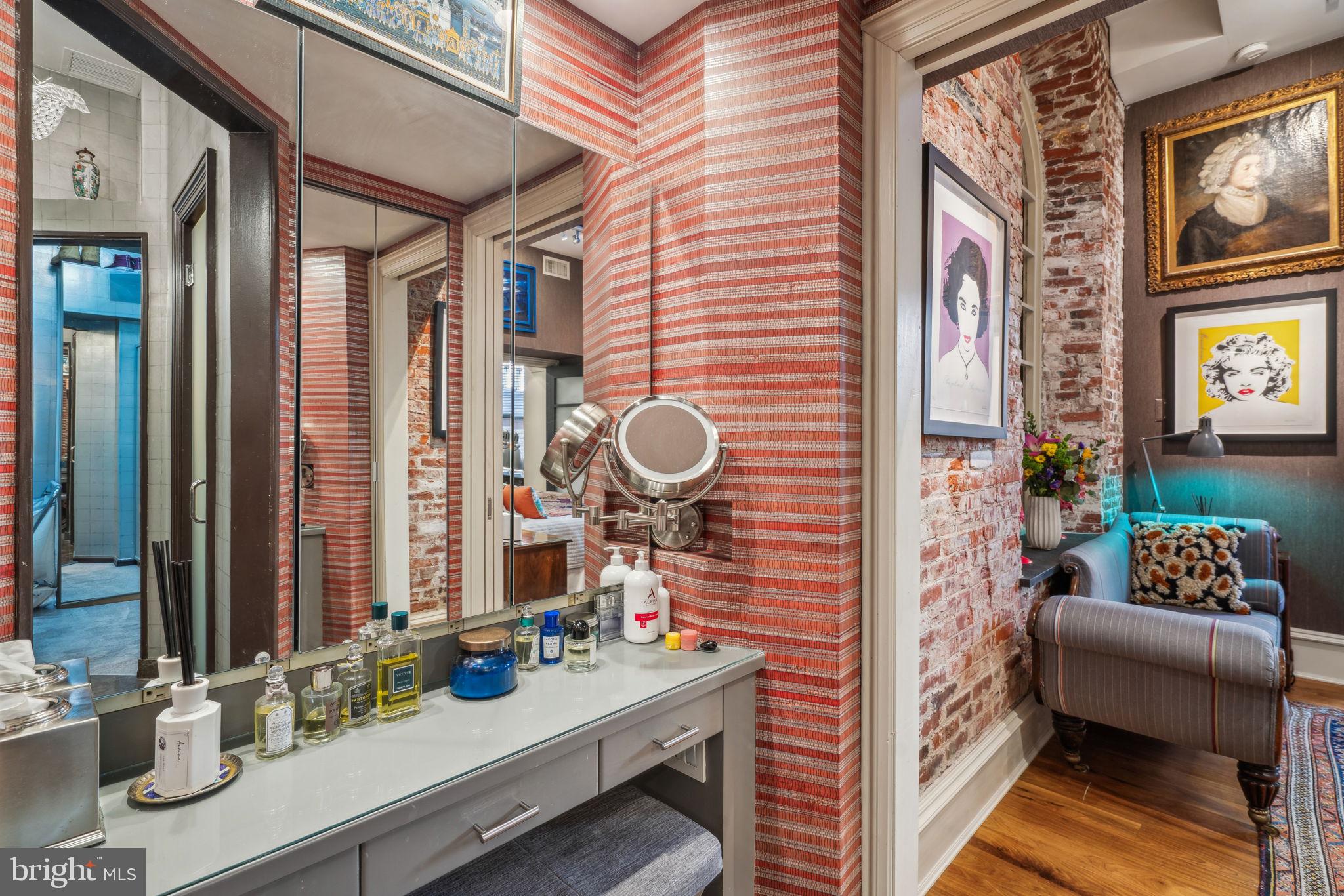 OLD CITY - Residential