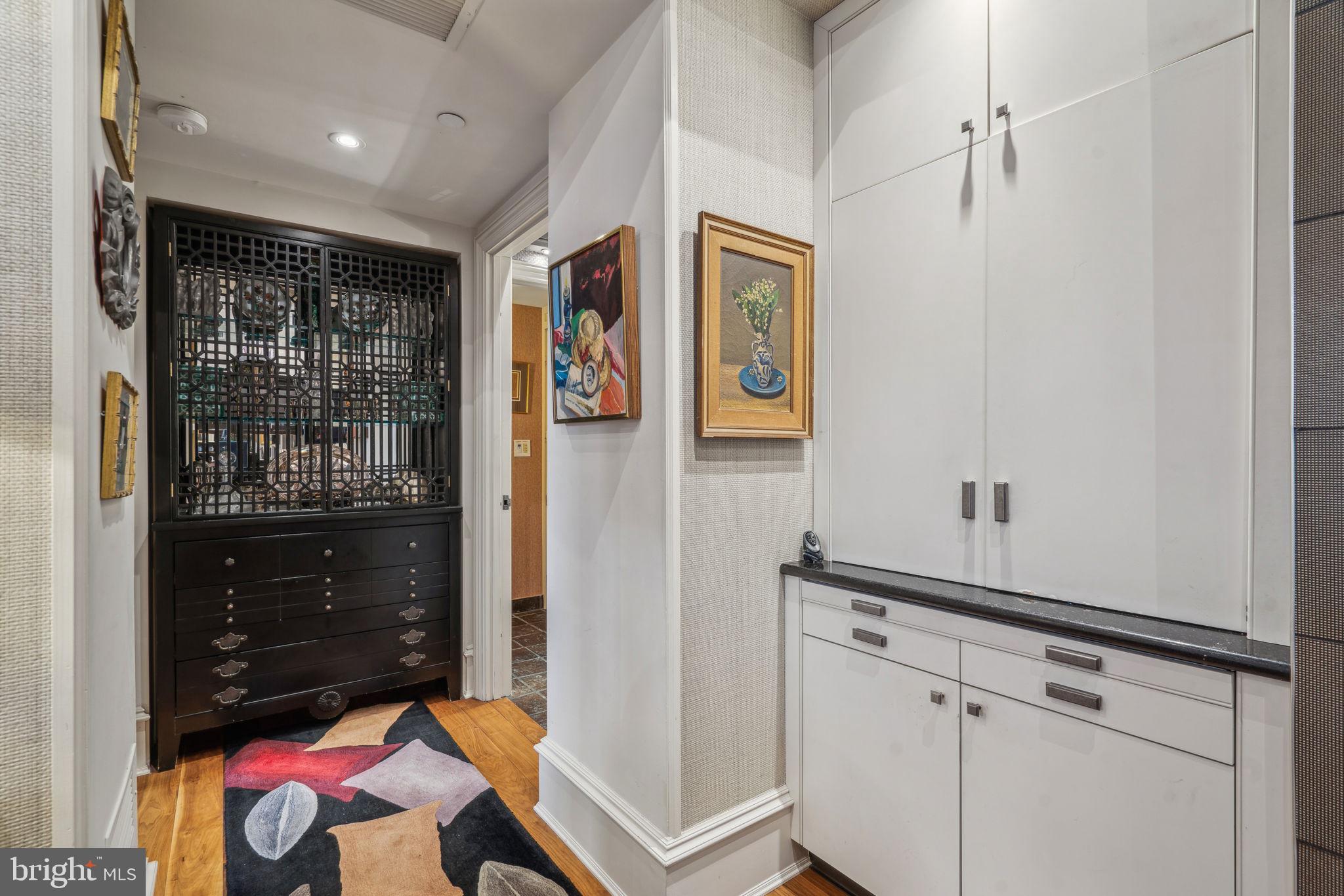 OLD CITY - Residential