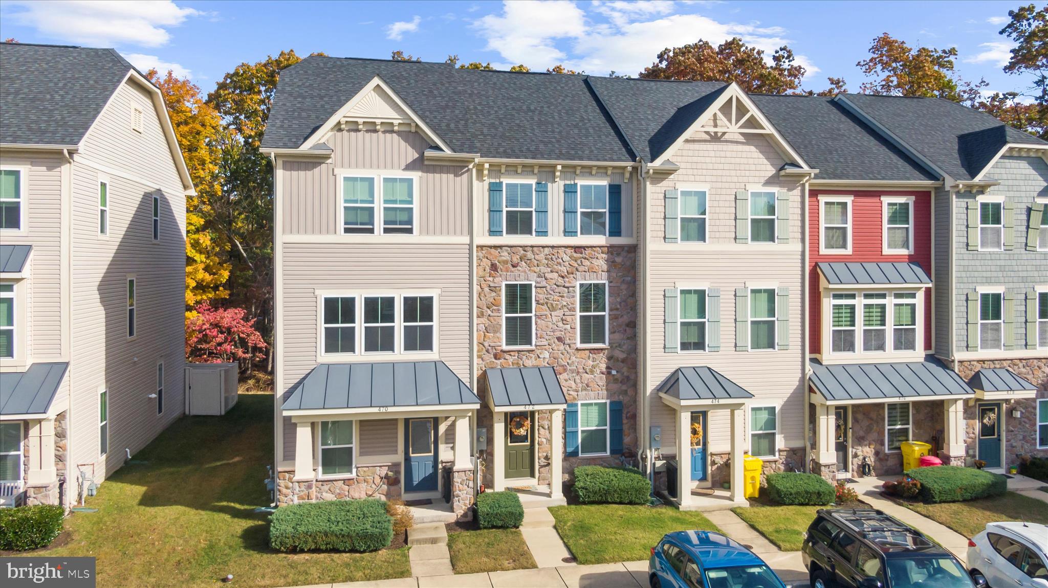 472 WILLOW BEND DRIVE