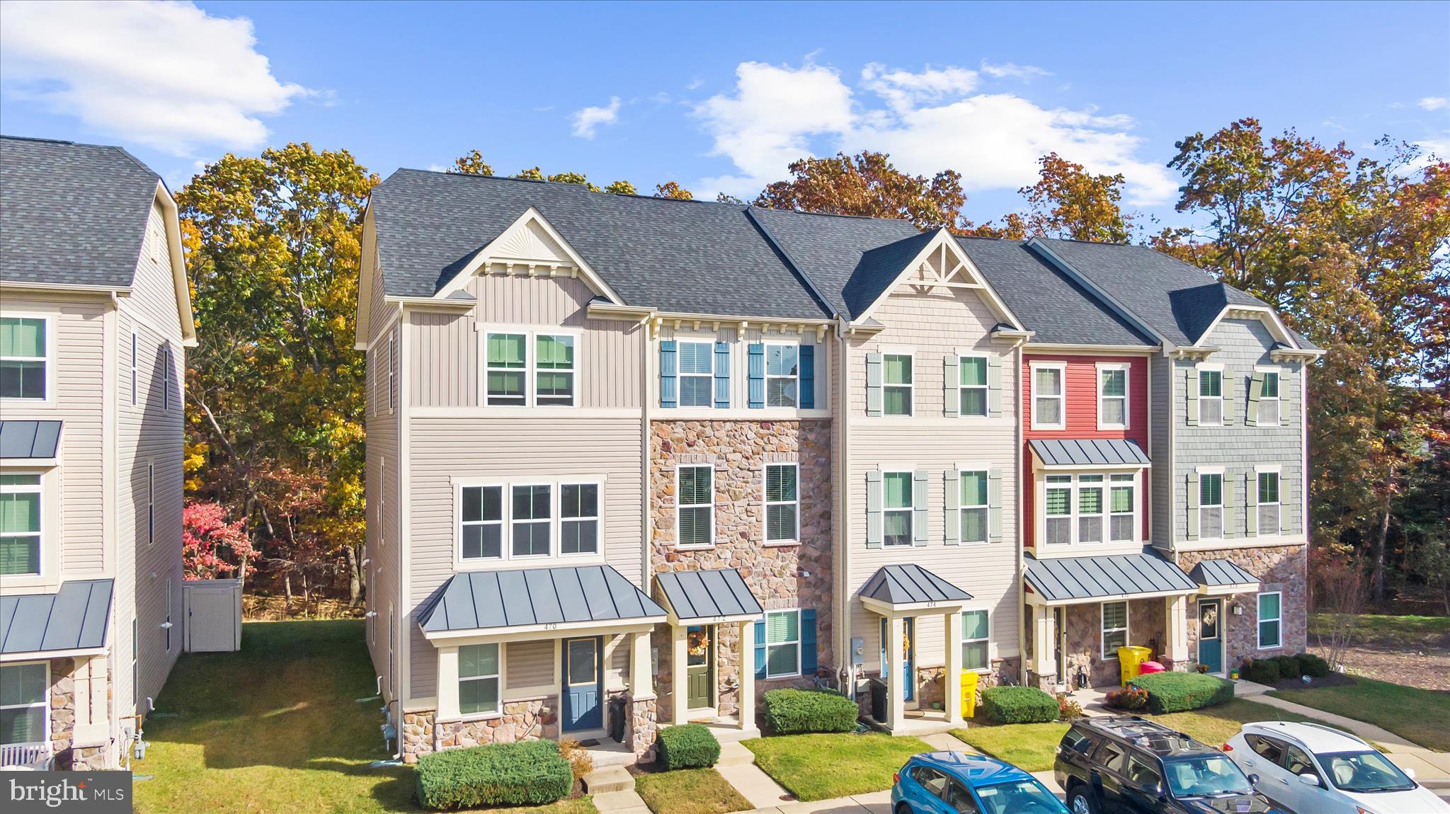 472 WILLOW BEND DRIVE