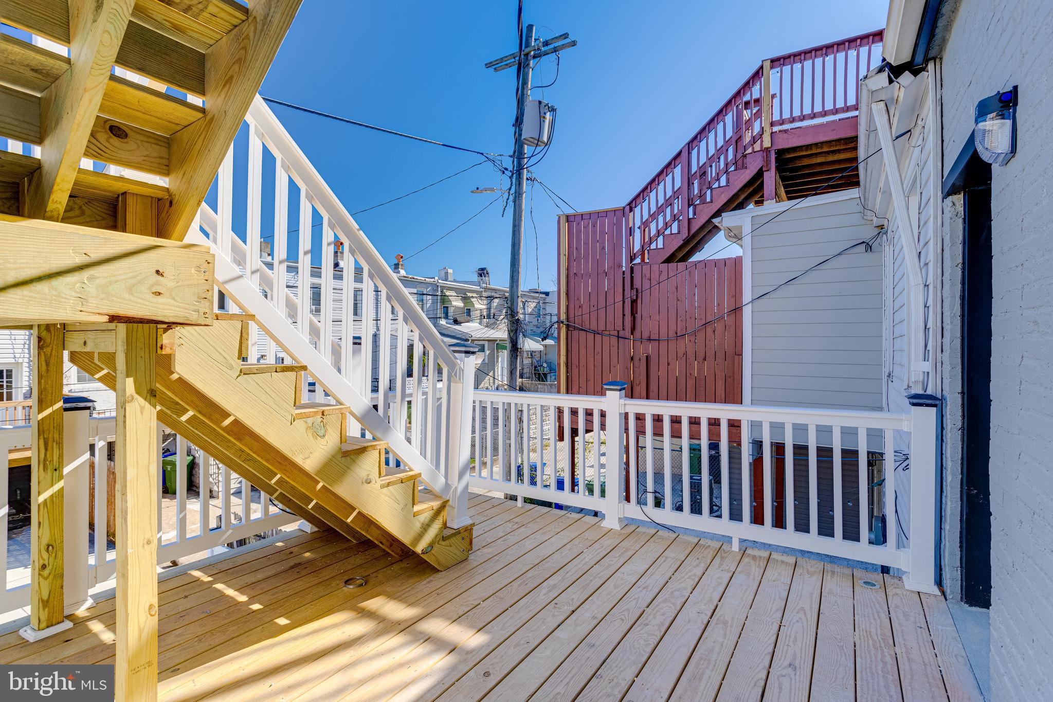 HIGHLANDTOWN - Residential