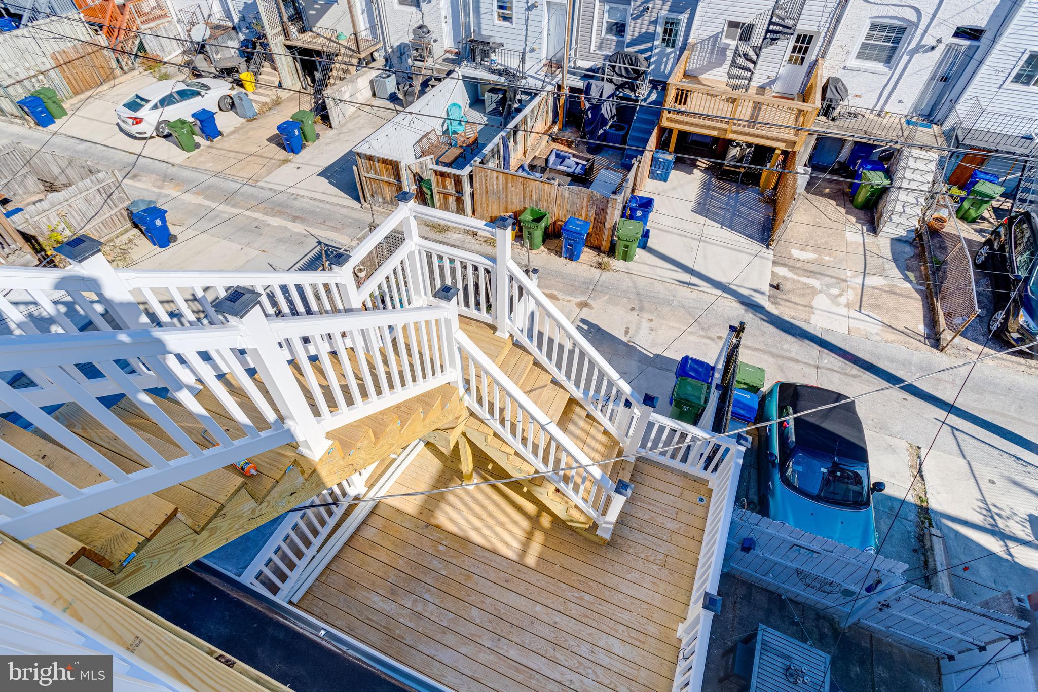 HIGHLANDTOWN - Residential