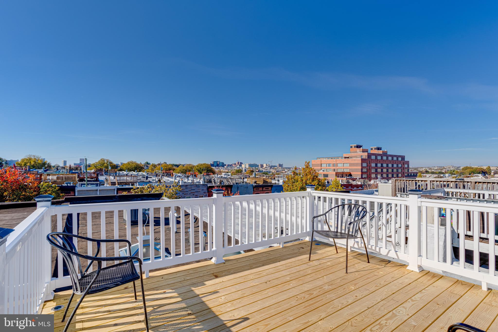 HIGHLANDTOWN - Residential